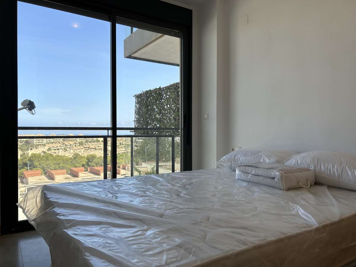 Resale - 2 Bedroom 2 Bathroom Apartment in Dehesa de Campoamor -  - Alicante