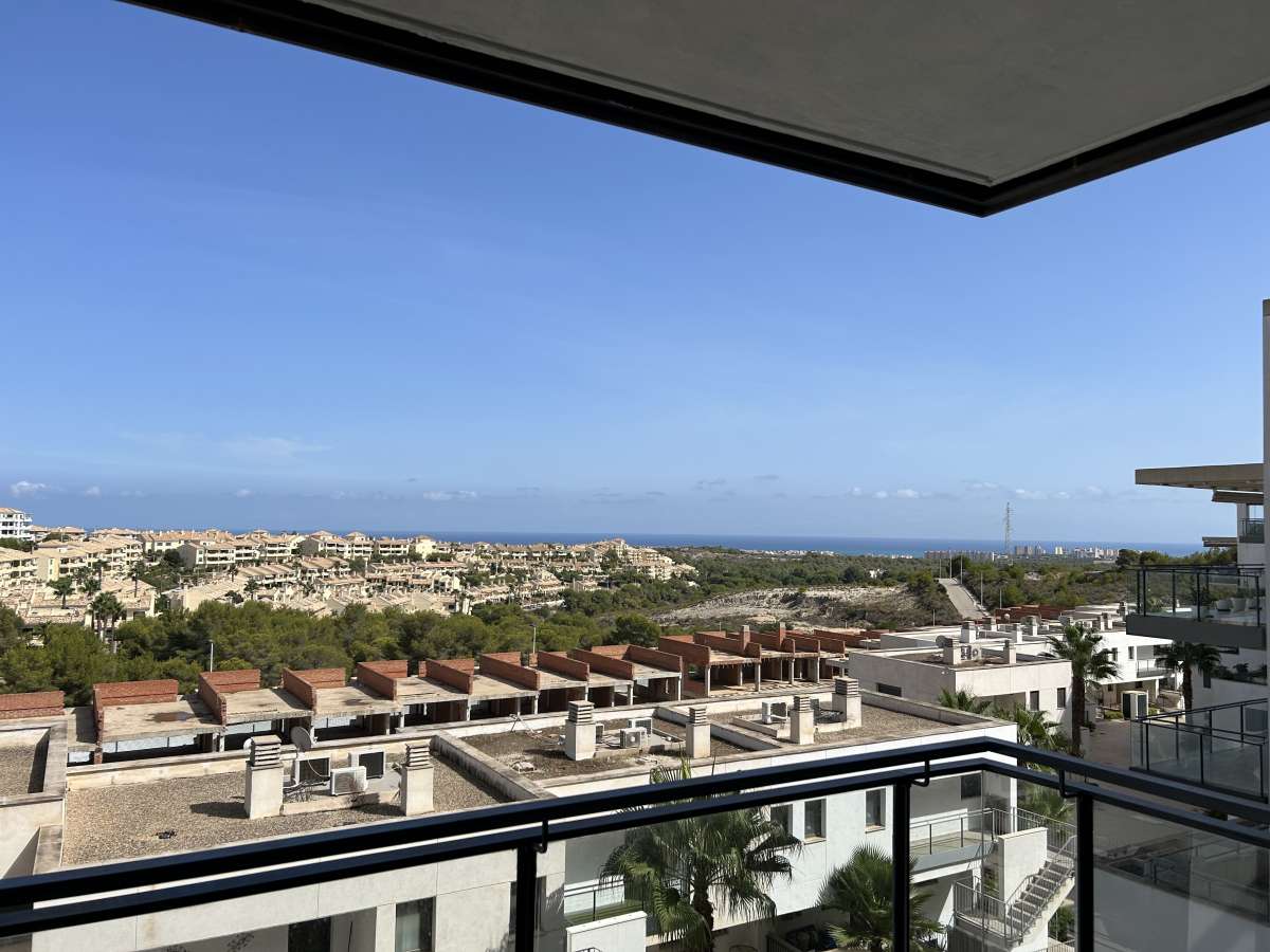 Resale - 2 Bedroom 2 Bathroom Apartment in Dehesa de Campoamor -  - Alicante