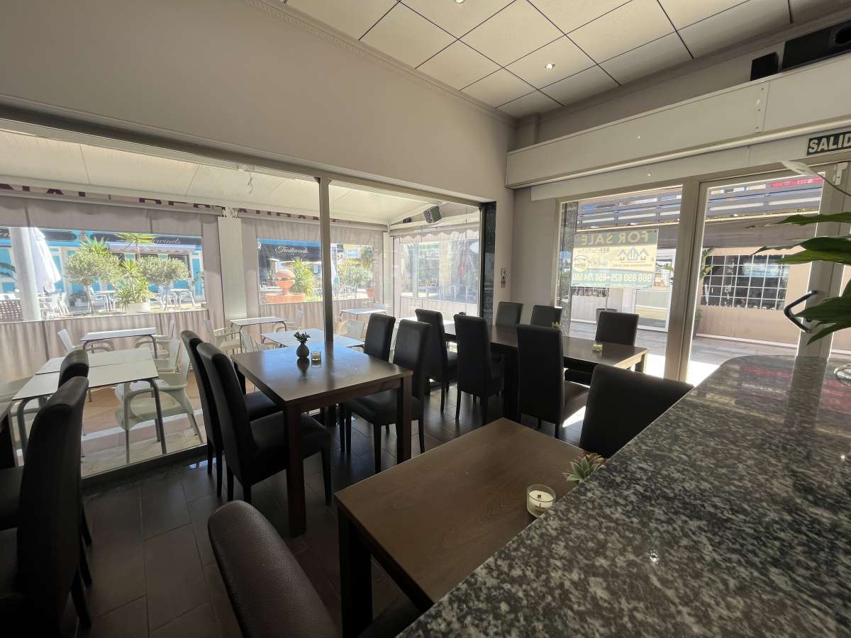 Resale - Commercial in Dehesa de Campoamor -  - Alicante