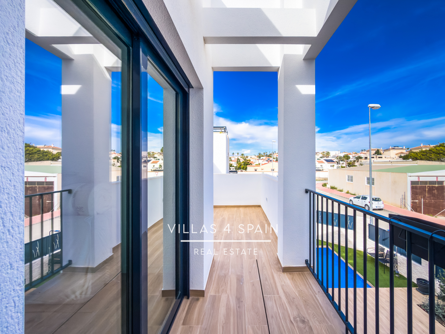 Resale - 4/5 bed 3 bath modern villa in Ciudad Quesada - c numero 8 - Alicante