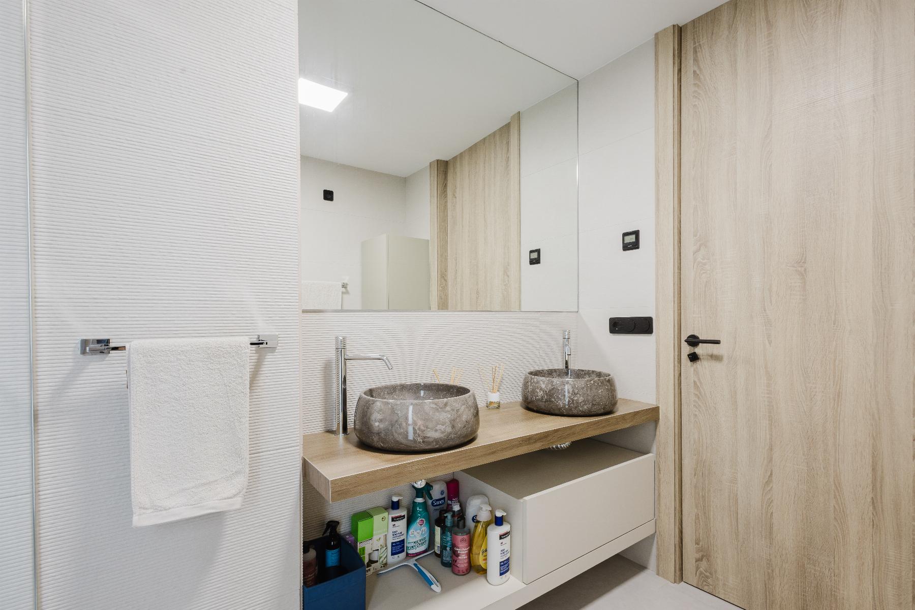 Resale - 4 Bedroom 4 Bathroom Villa in Algorfa - Campo de Golf - Algorfa - Alicante