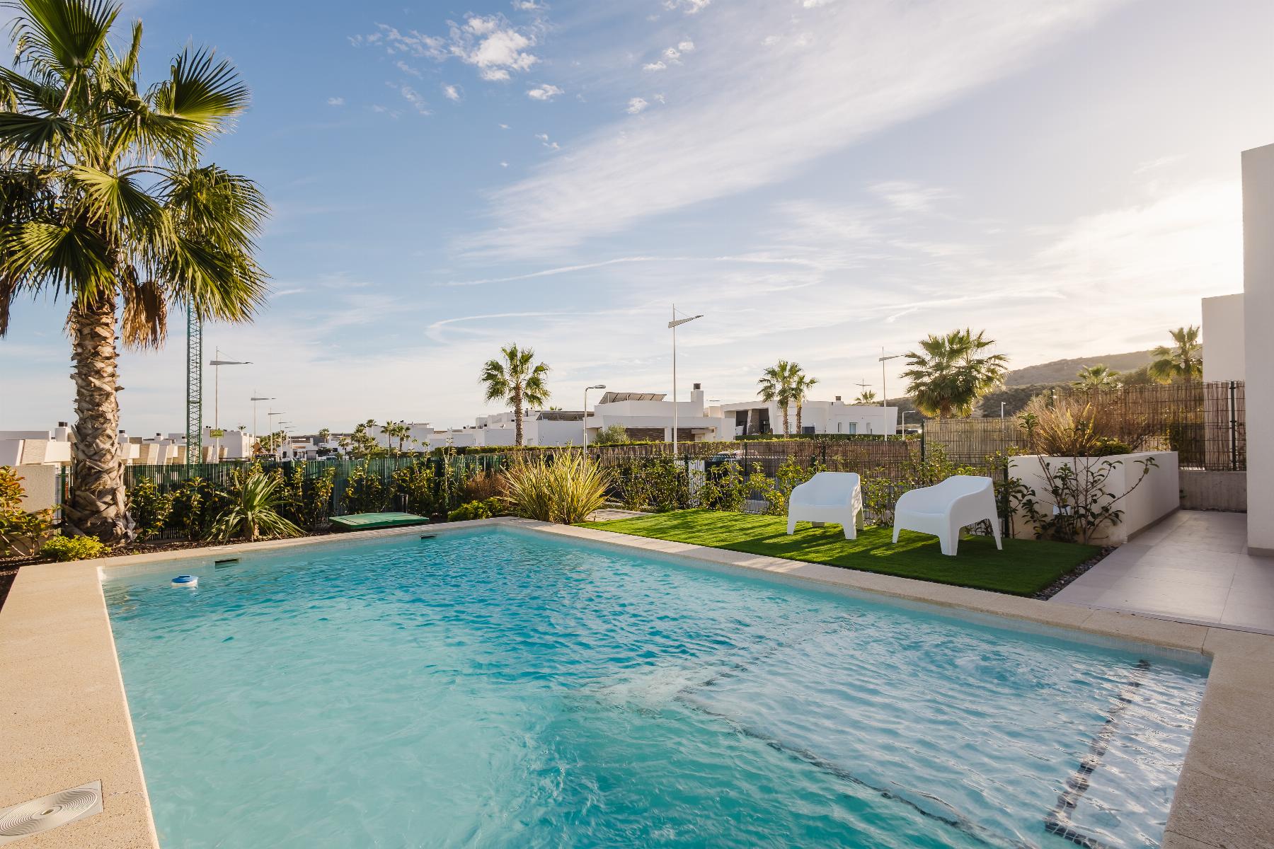 Resale - 4 Bedroom 4 Bathroom Villa in Algorfa - Campo de Golf - Algorfa - Alicante