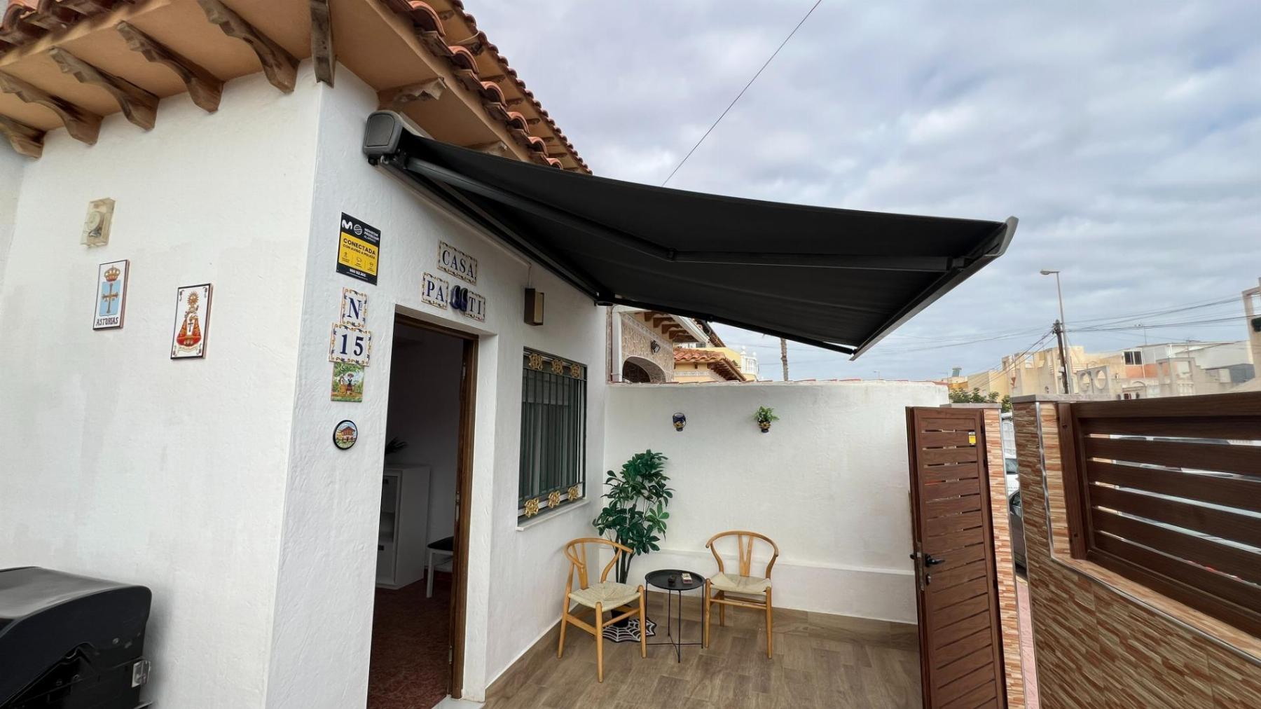 Resale - 2 Bedroom 2 Bathroom Bungalow in Torrevieja - TORRETAS - Alicante