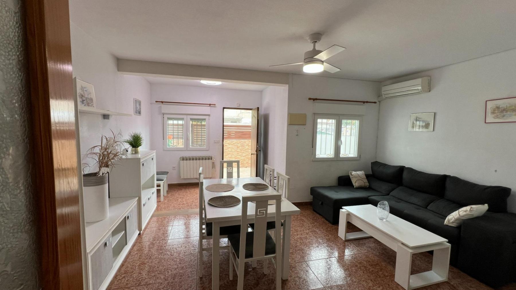Resale - 2 Bedroom 2 Bathroom Bungalow in Torrevieja - TORRETAS - Alicante