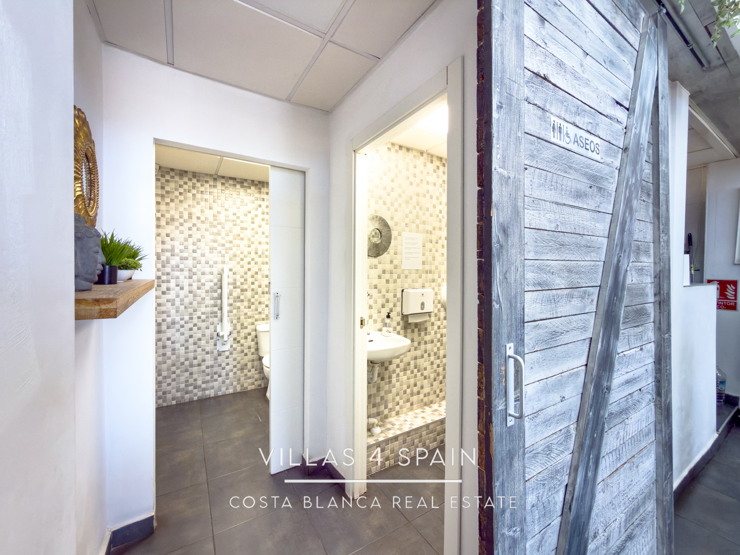 Resale - Business for sale / transfer in Ciudad Quesada High street - avda. de las naciones - Alicante