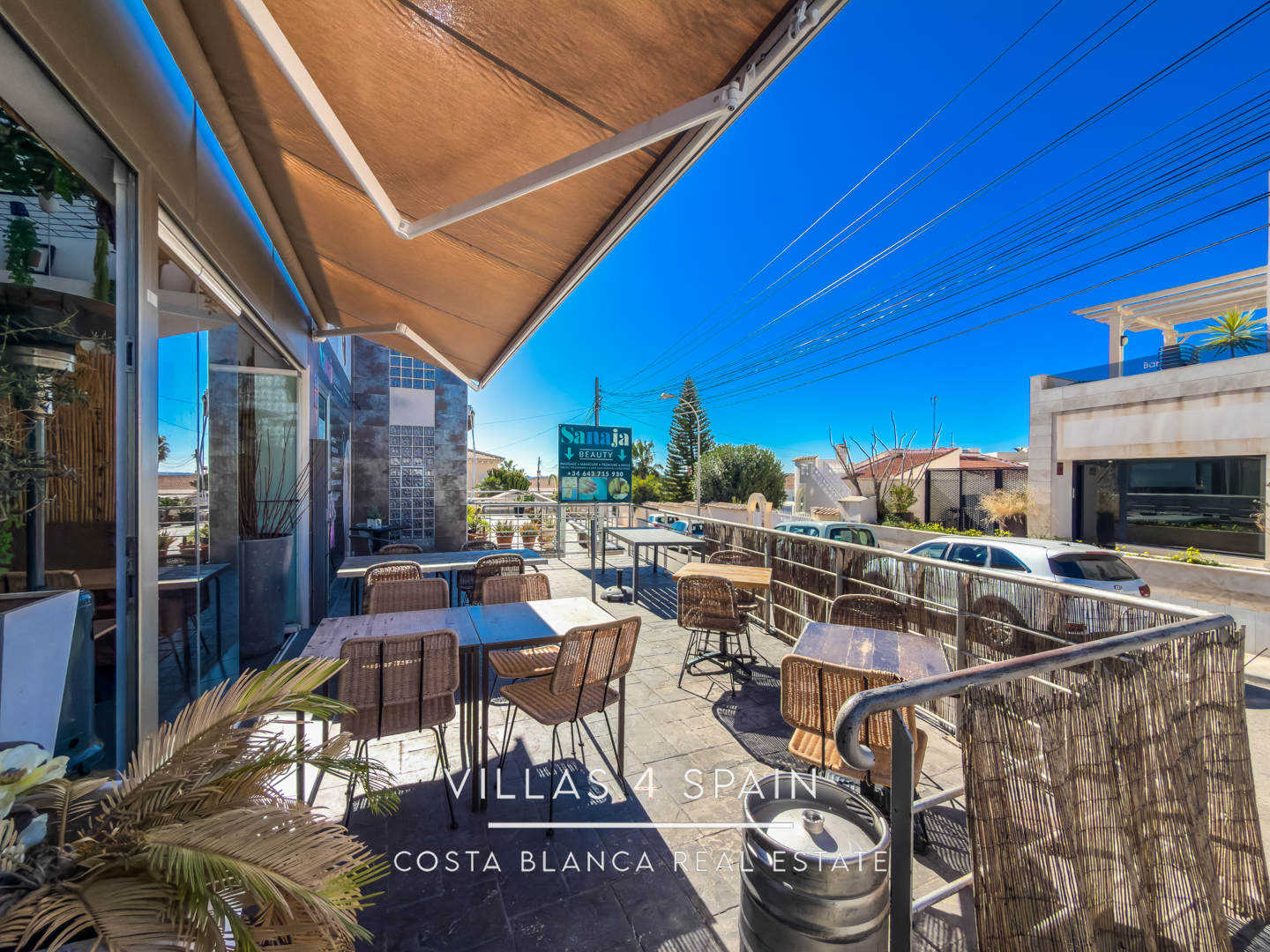 Resale - Business for sale / transfer in Ciudad Quesada High street - avda. de las naciones - Alicante