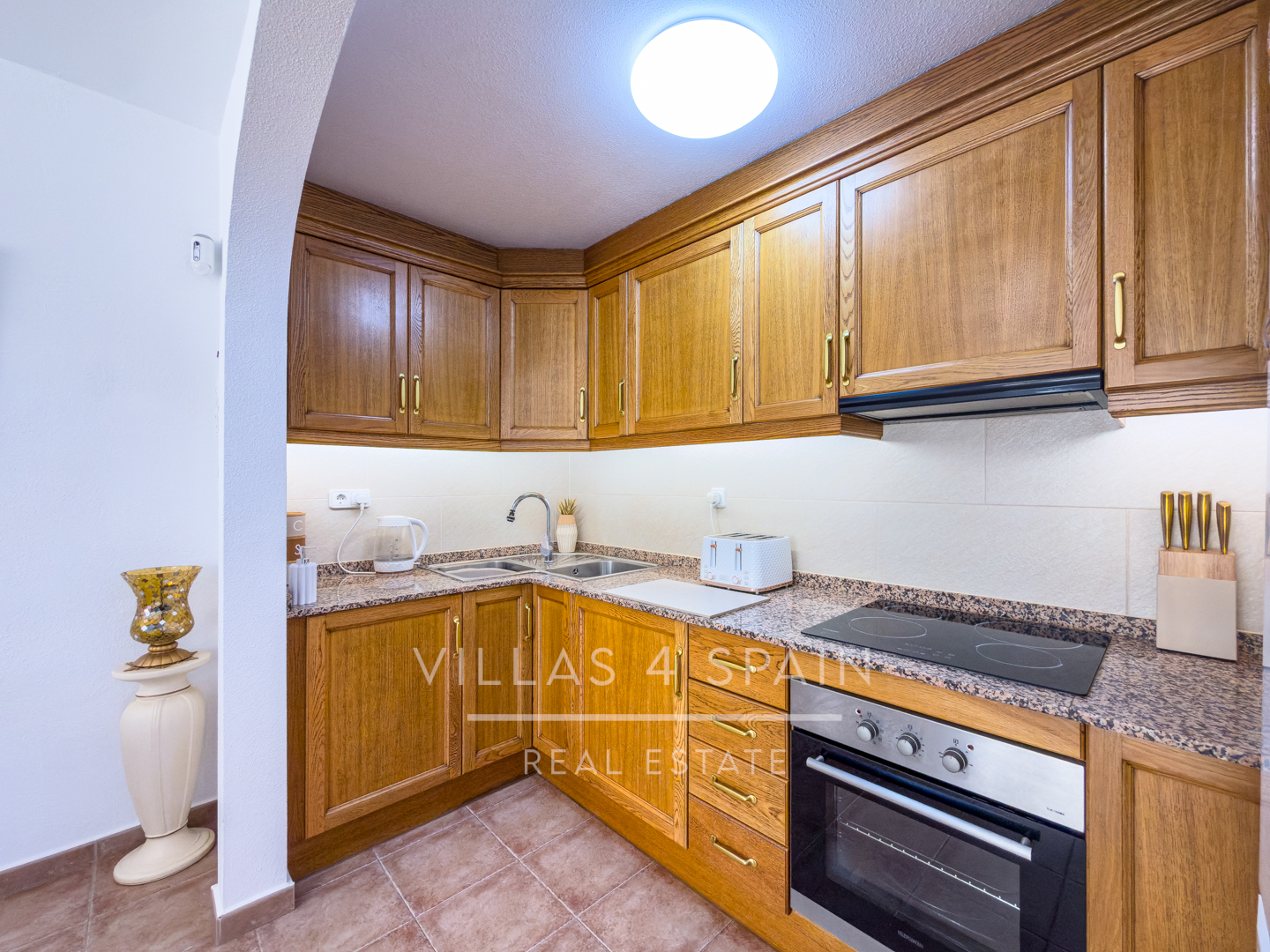 Resale - 2 Bed 2 bath villa with roof terrace & community pool in Fortuna - calle cam. de cieza  - Murcia