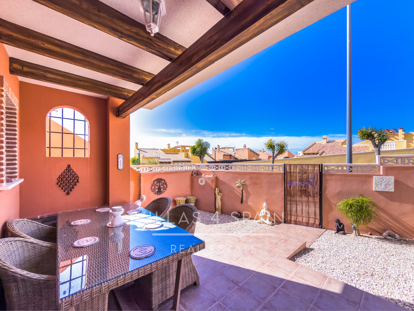 Resale - 2 Bed 2 bath villa with roof terrace & community pool in Fortuna - calle cam. de cieza  - Murcia
