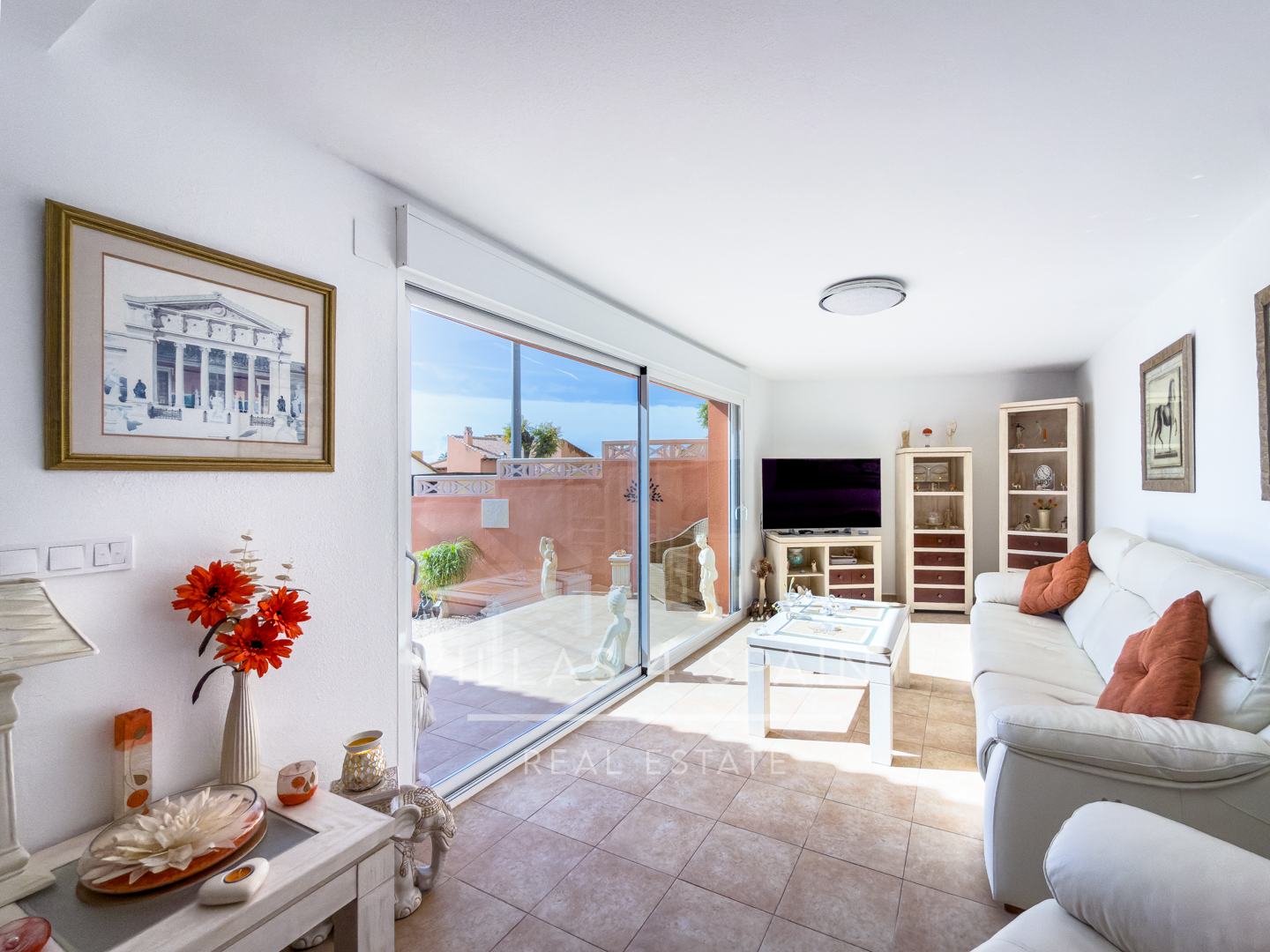Resale - 2 Bed 2 bath villa with roof terrace & community pool in Fortuna - calle cam. de cieza  - Murcia