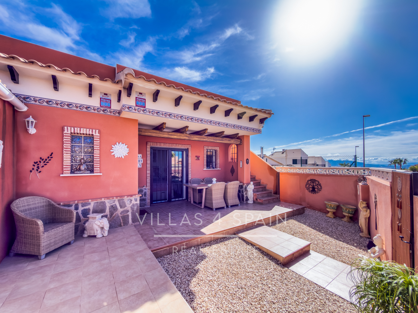 Resale - 2 Bed 2 bath villa with roof terrace & community pool in Fortuna - calle cam. de cieza  - Murcia