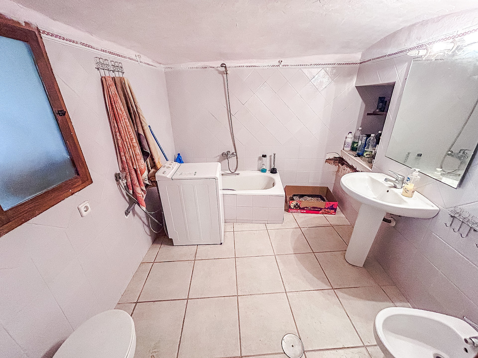 Sold - 4 Bedroom 1 Bathroom Cave House in Casas del Señor -  - Alicante