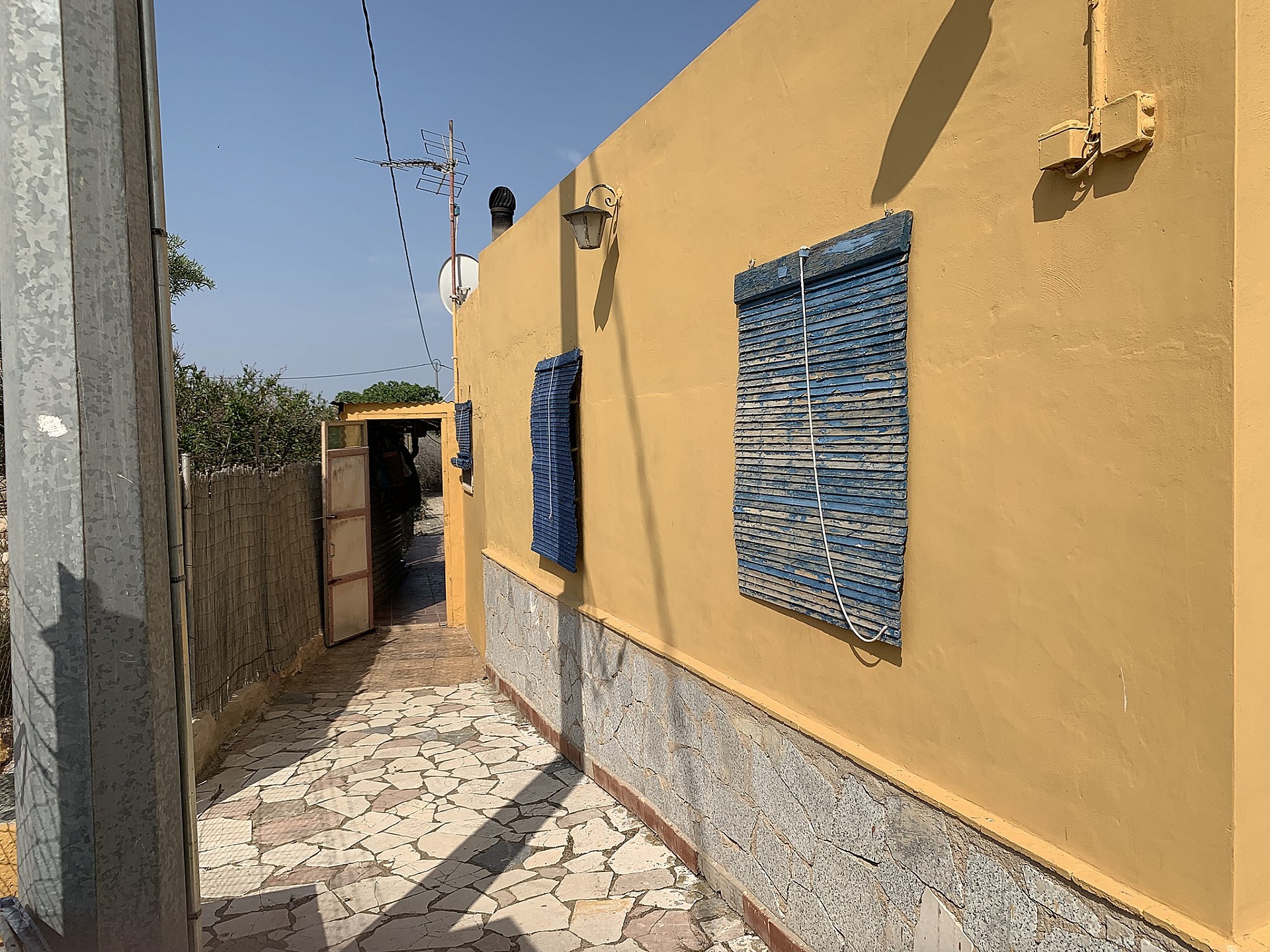 Resale - 3 Bedroom 2 Bathroom Country house in Aspe -  - Alicante