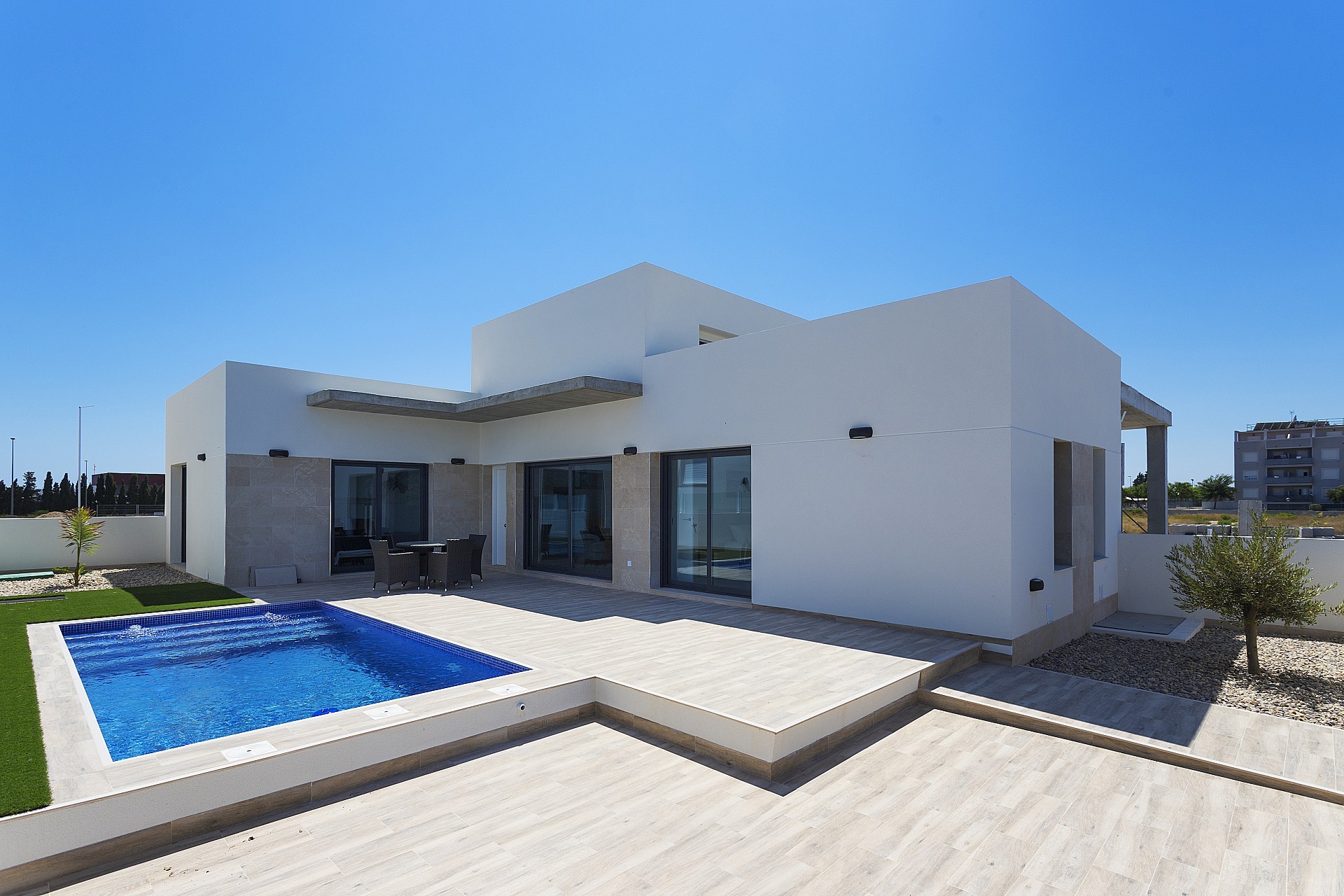Resale - 3 Bedroom 2 Bathroom Villa in Daya Nueva -  - Alicante