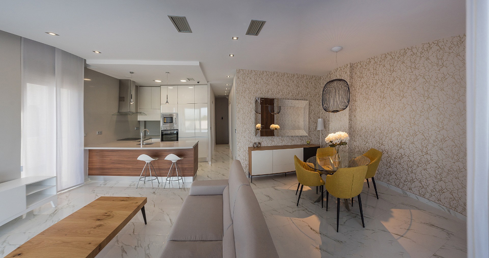 Resale - 3 Bedroom 2 Bathroom Villa in Villamartin -  - Alicante