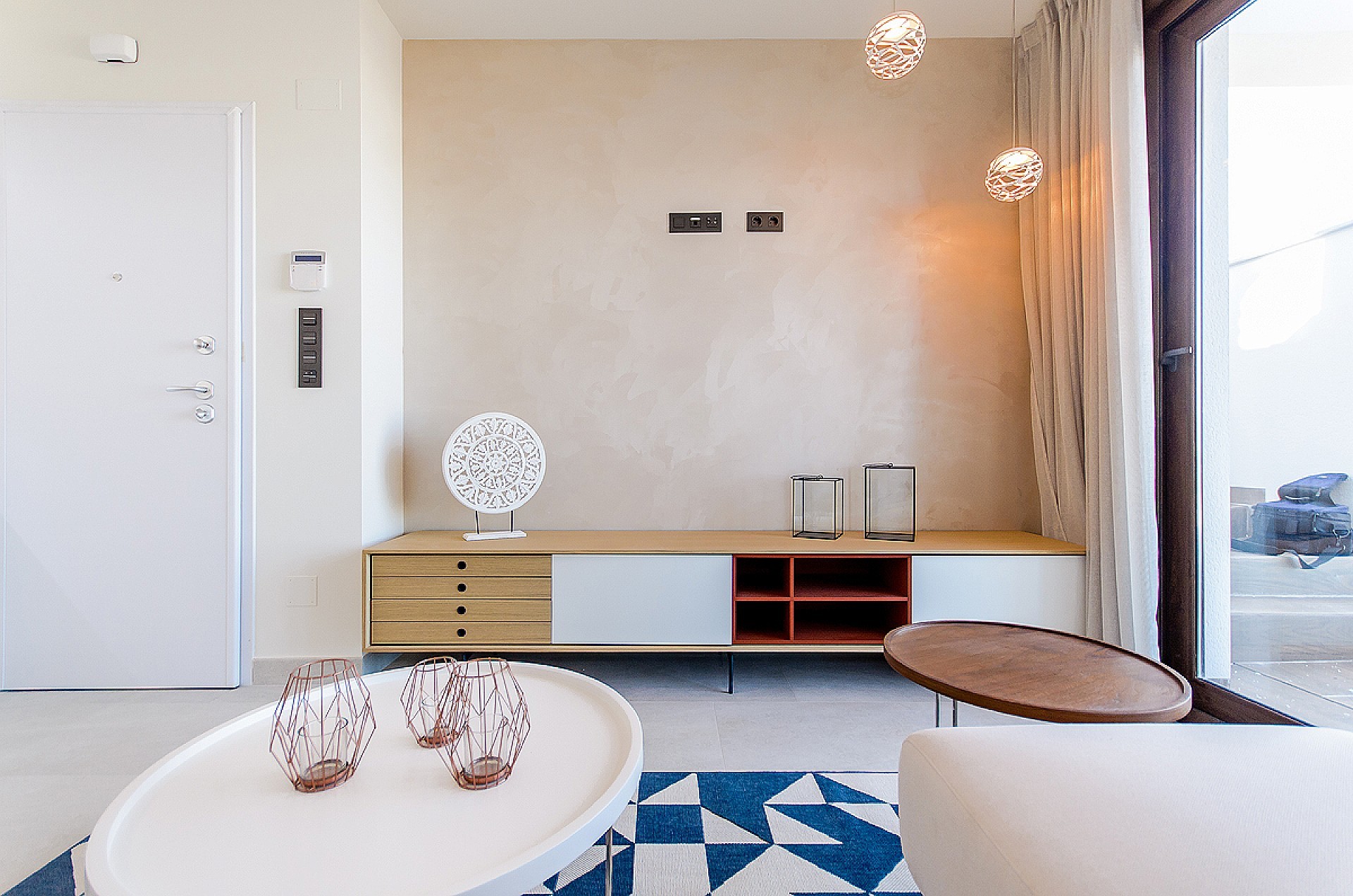 Resale - 2 Bedroom 2 Bathroom Apartment in Torrevieja -  - Alicante