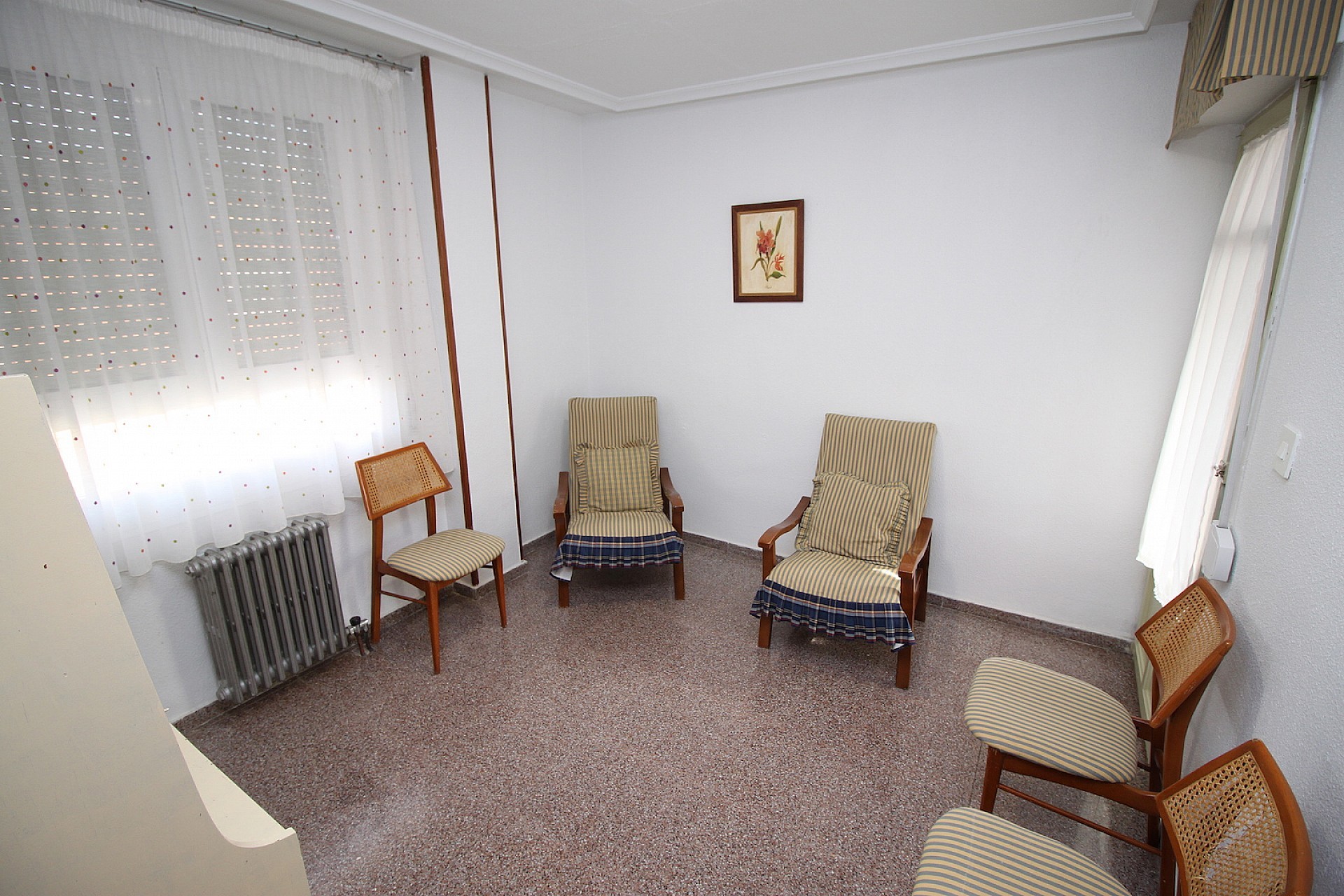 Resale - 4 Bedroom 3 Bathroom Townhouse in Monóvar -  - Alicante