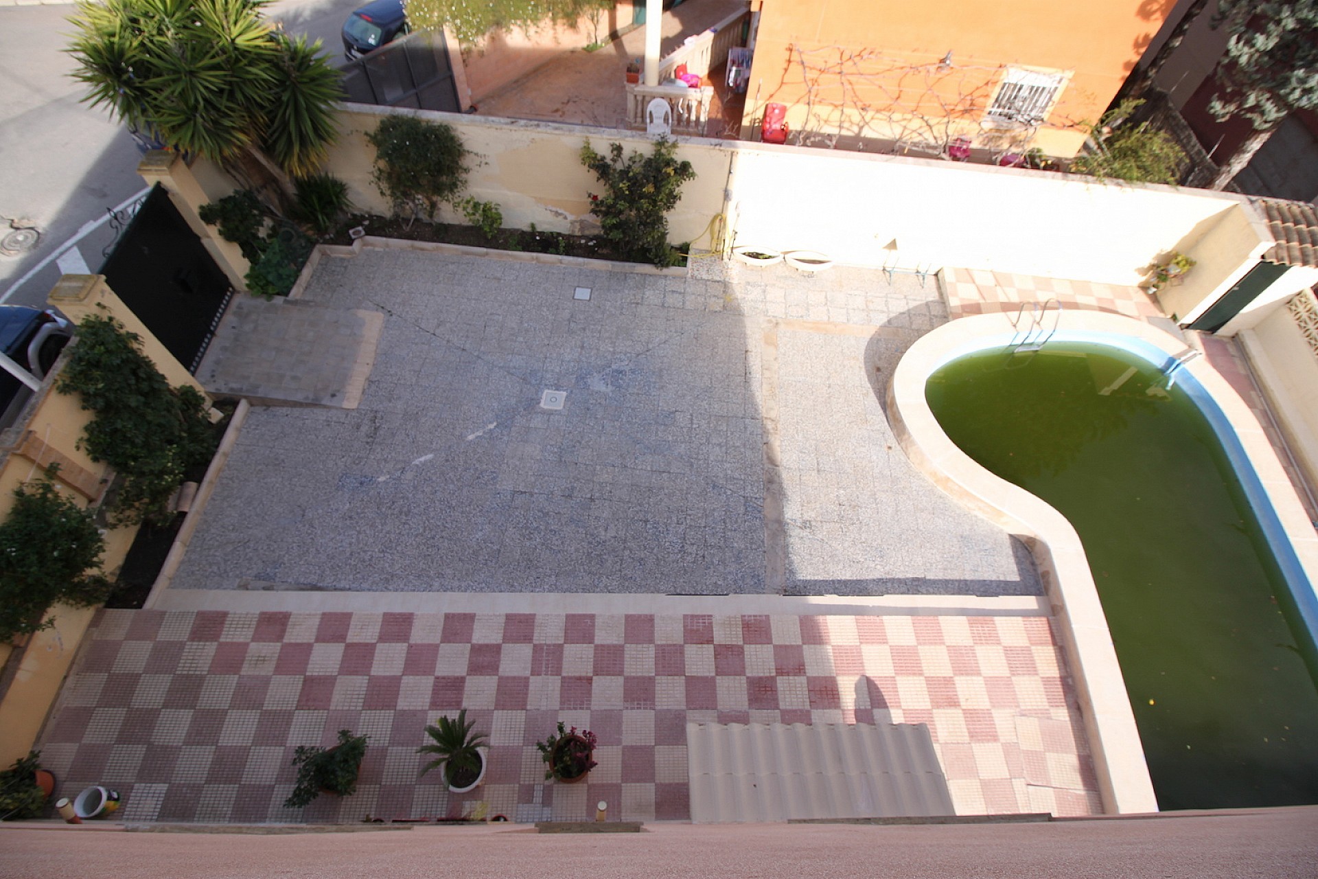 Resale - 4 Bedroom 3 Bathroom Townhouse in Monóvar -  - Alicante
