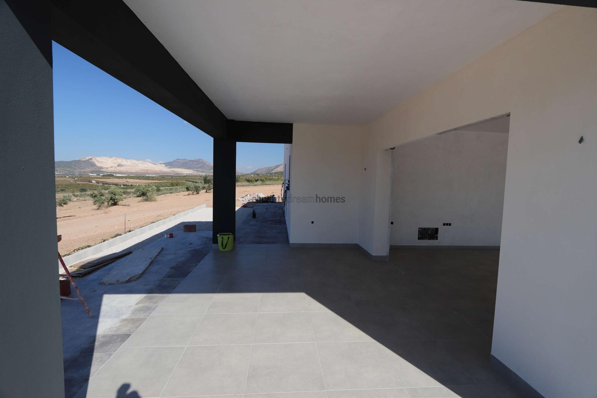 Resale - 3 Bedroom 3 Bathroom Villa in Hondon de las Nieves -  - Alicante