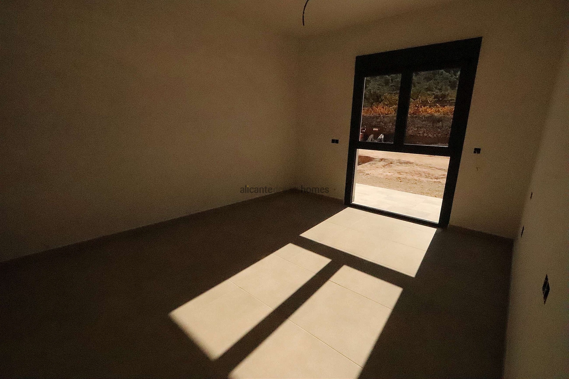 Resale - 3 Bedroom 3 Bathroom Villa in Hondon de las Nieves -  - Alicante