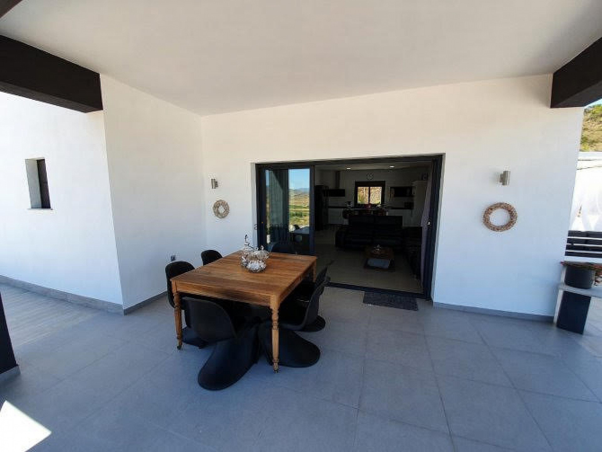 Resale - 3 Bedroom 3 Bathroom Villa in Hondon de las Nieves -  - Alicante