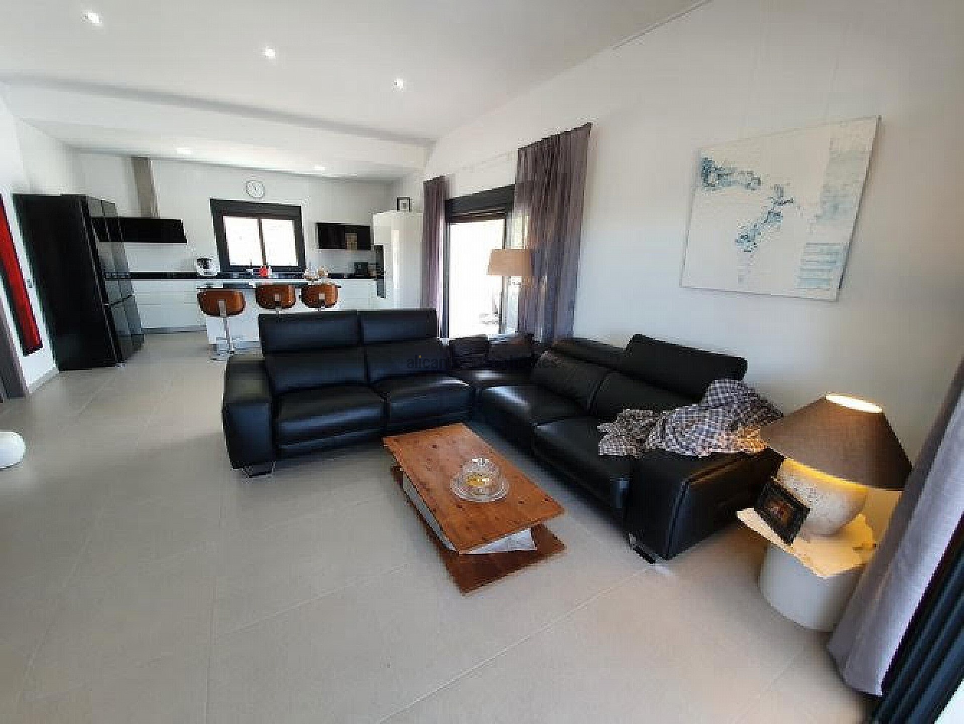 Resale - 3 Bedroom 3 Bathroom Villa in Hondon de las Nieves -  - Alicante