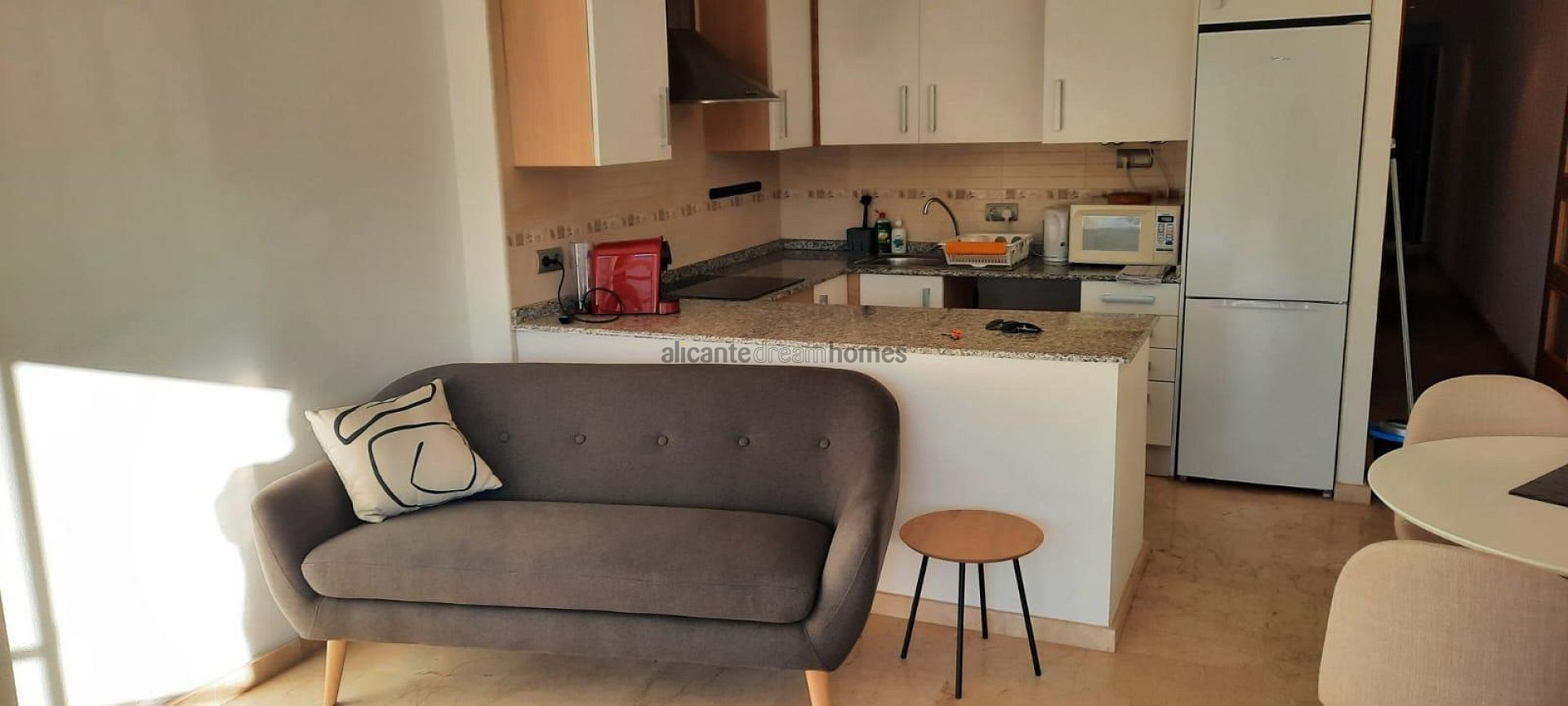 Resale - 2 Bedroom 1 Bathroom Apartment in Pinoso -  - Alicante