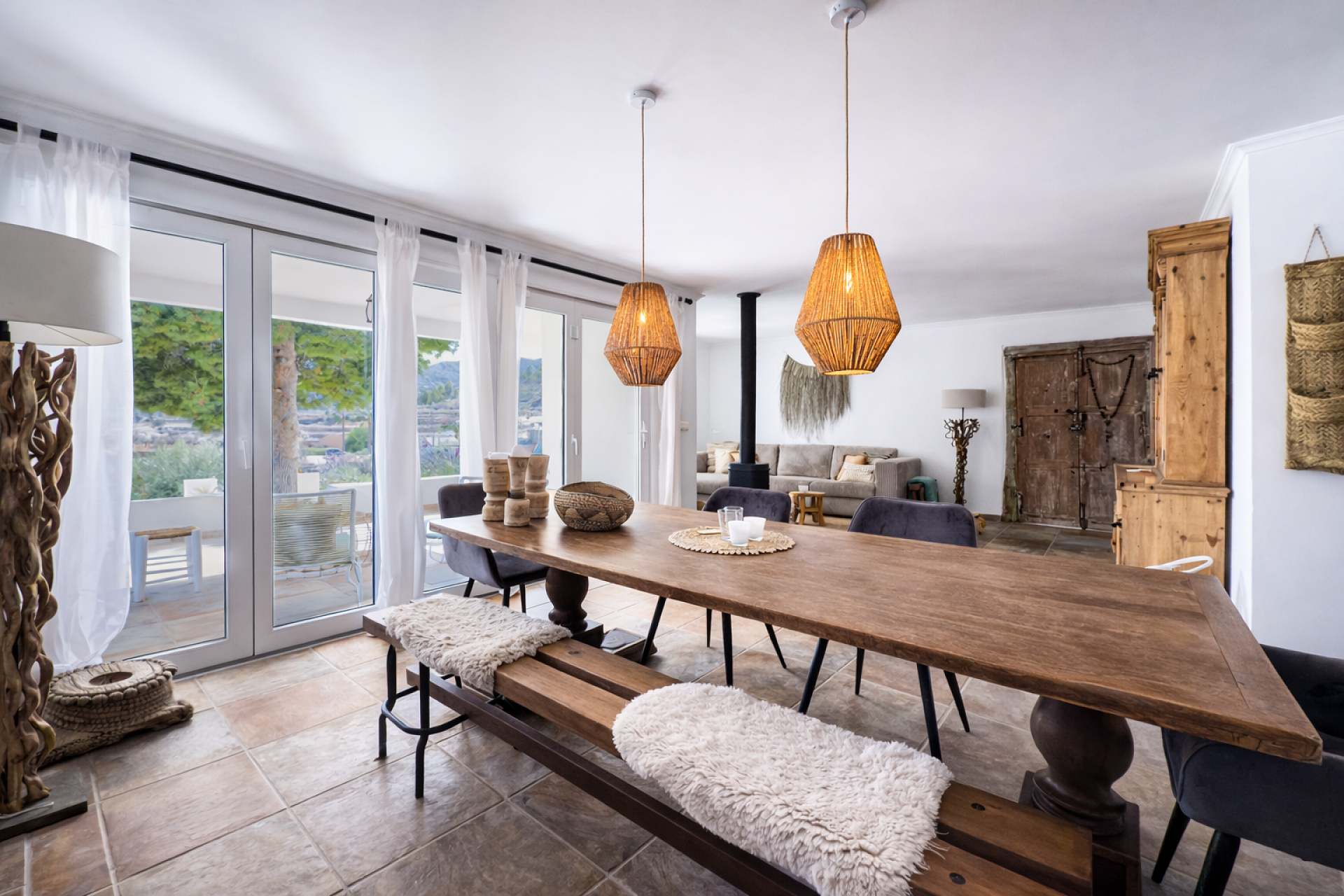 Resale - 8 Bedroom 5 Bathroom Villa in La Romana -  - Alicante