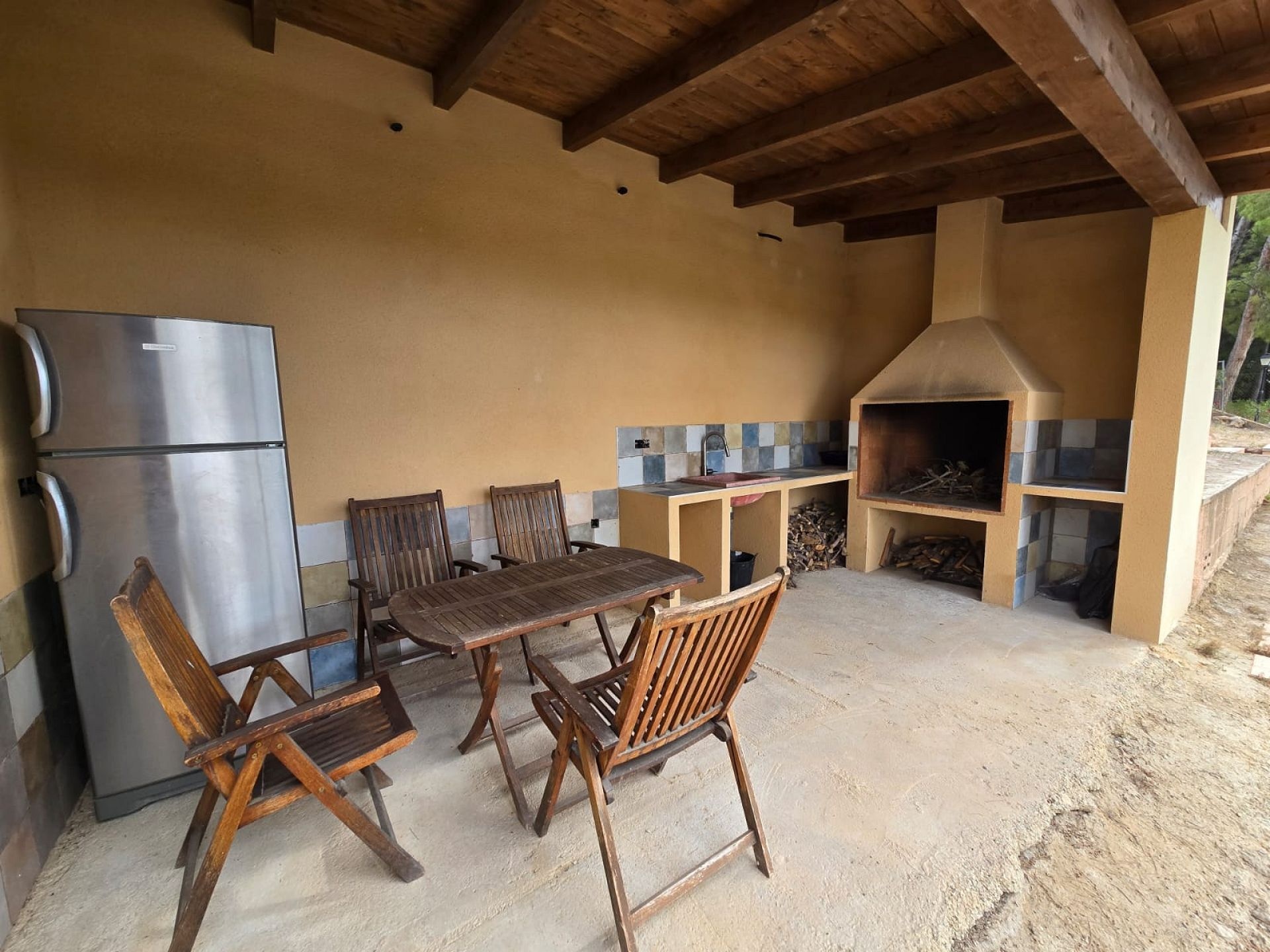 Resale - 3 Bedroom 2 Bathroom Villa in Sax -  - Alicante