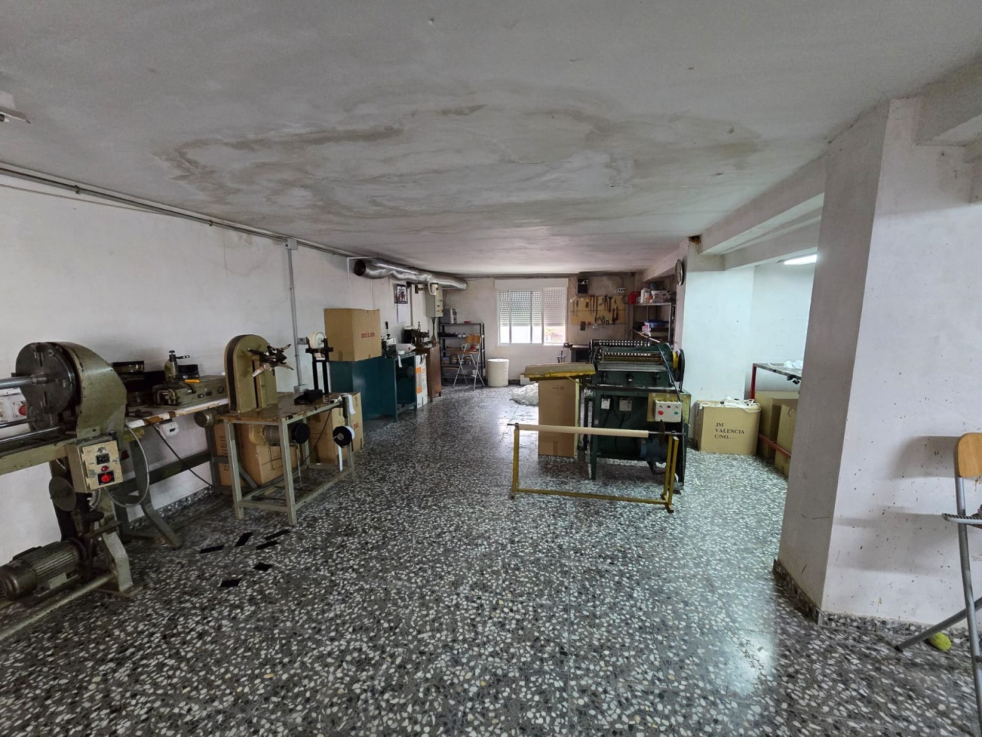 Resale - 3 Bedroom 2 Bathroom Villa in Sax -  - Alicante