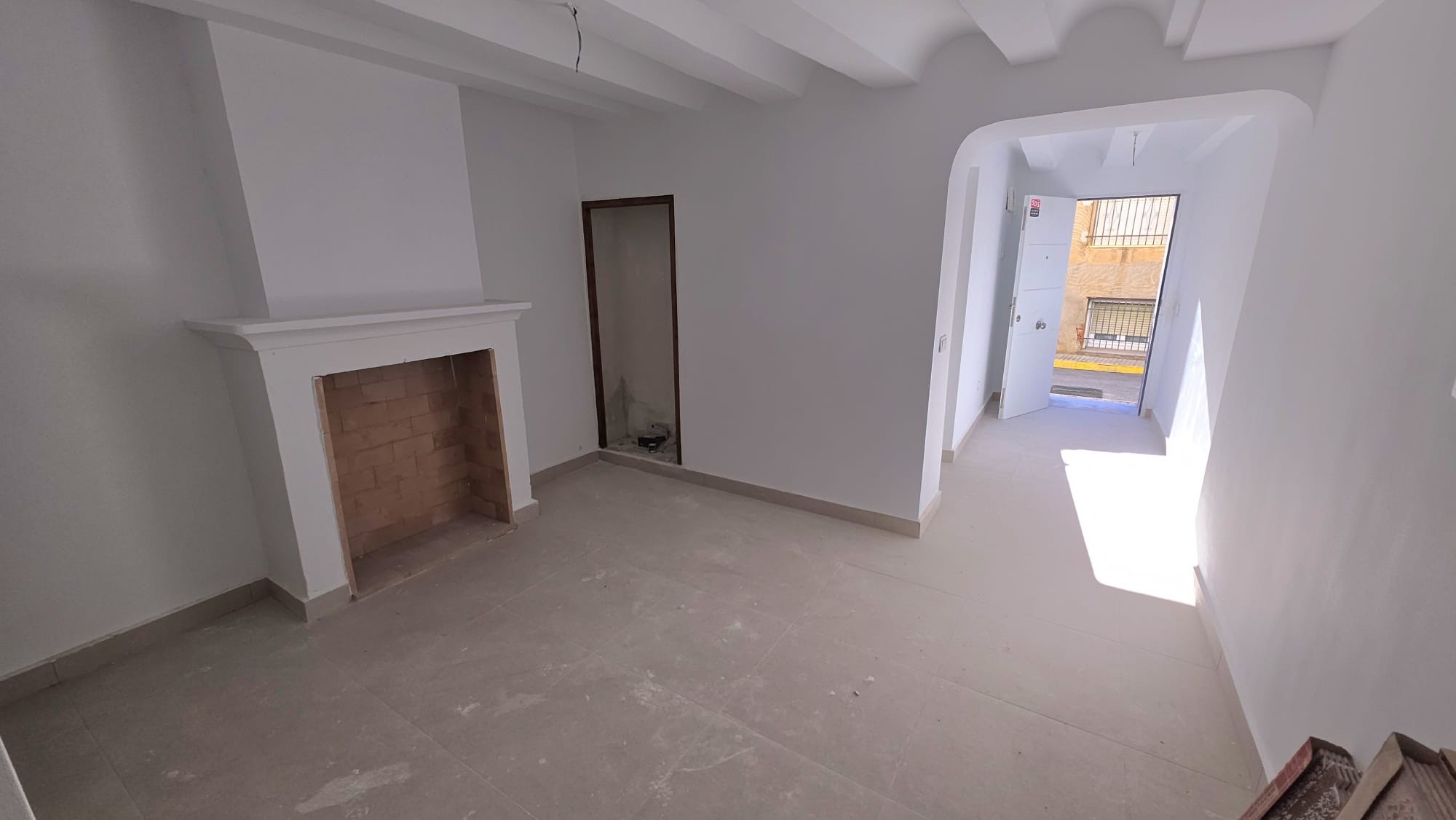 Resale - 3 Bedroom 1 Bathroom Townhouse in Pinoso -  - Alicante