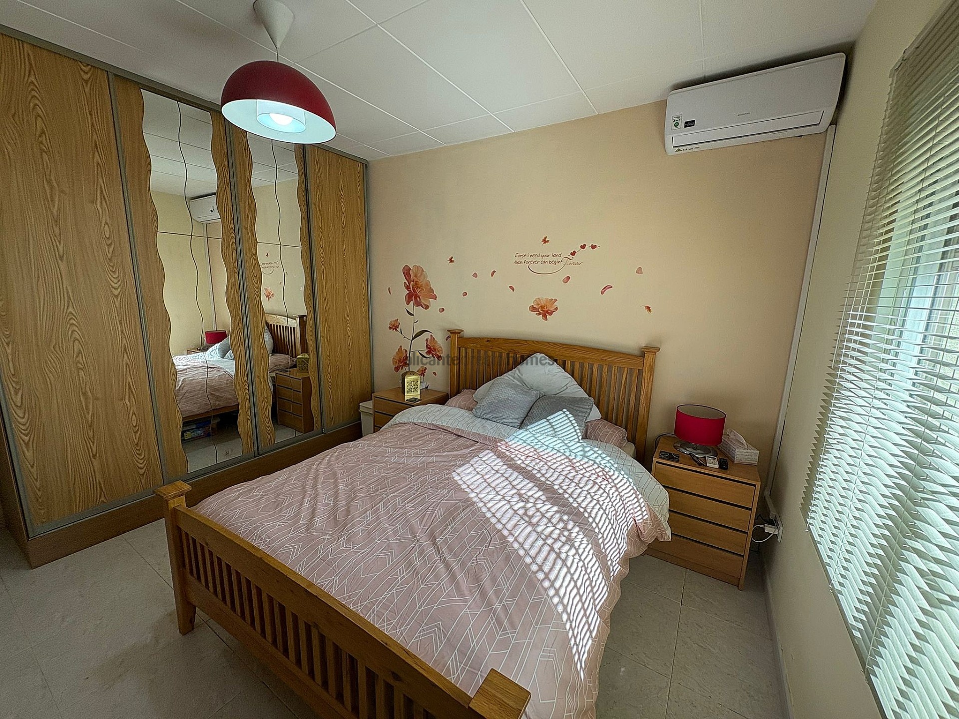 Resale - 3 Bedroom 2 Bathroom Townhouse in Casas del Señor -  - Alicante