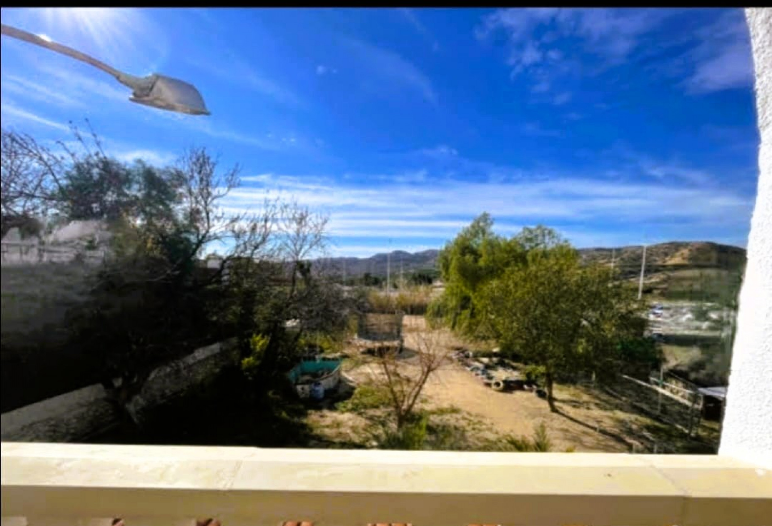 Resale - 5 Bedroom 2 Bathroom Villa in Elche -  - Alicante