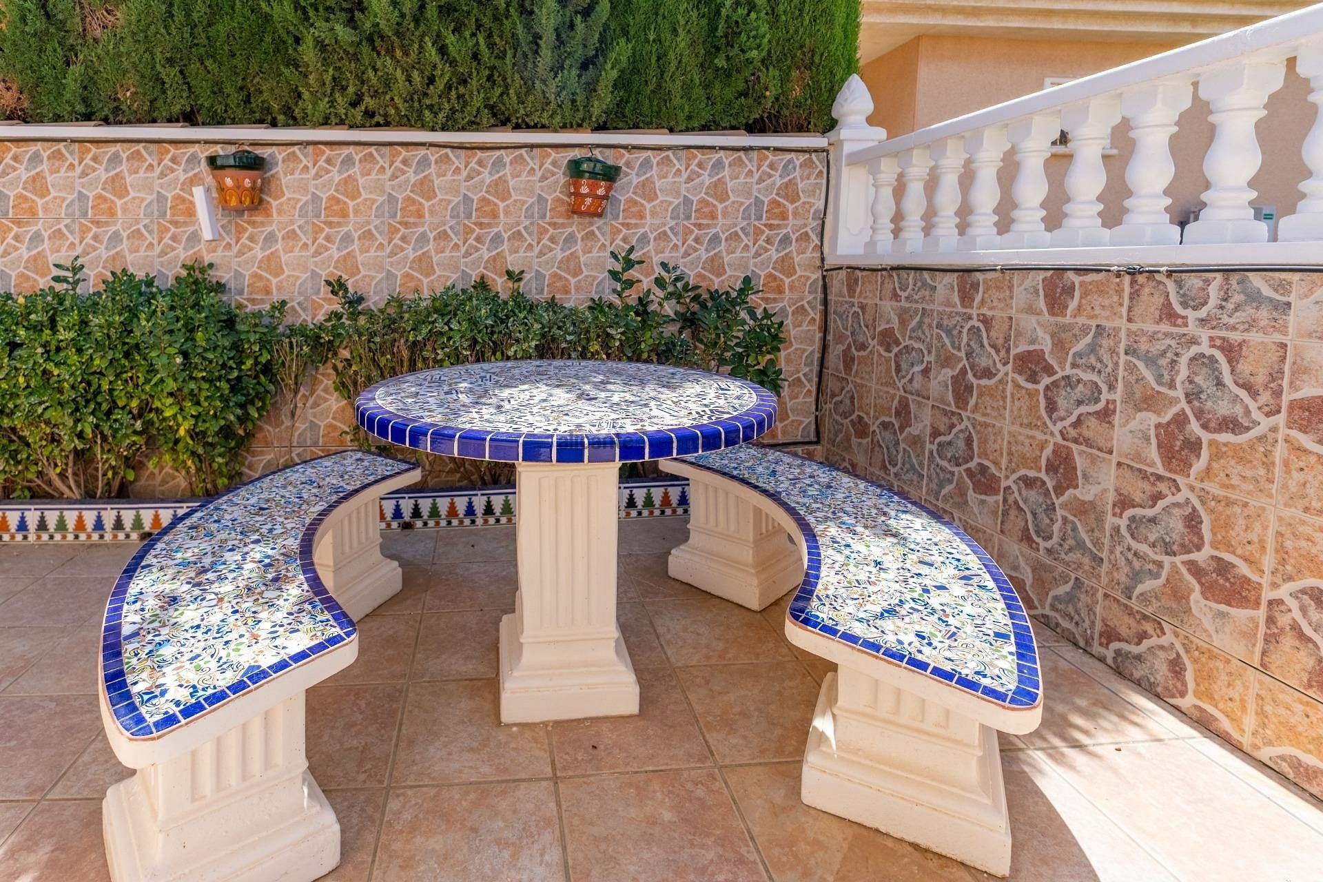 Resale - 3 Bedroom 2 Bathroom Villa in Torrevieja -  - Alicante