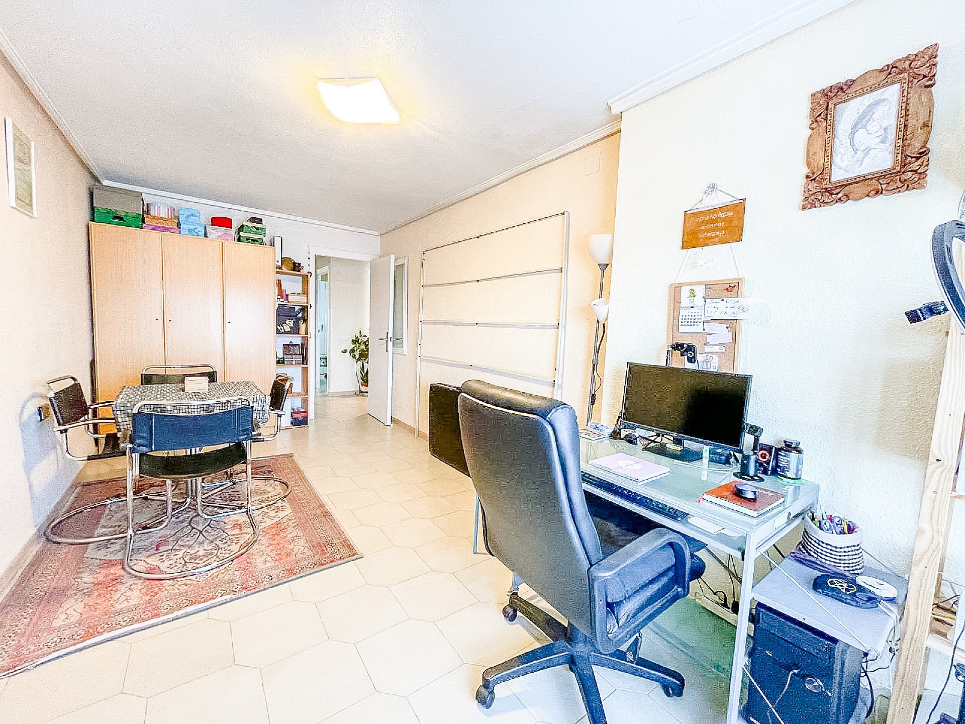 Resale - 3 Bedroom 2 Bathroom Apartment in Elda -  - Alicante