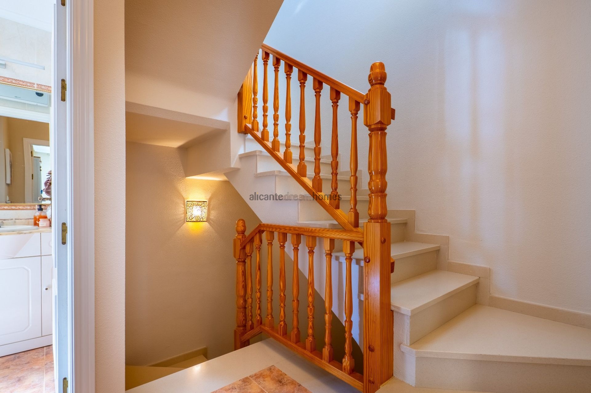 Resale - 2 Bedroom 2 Bathroom Duplex in Orihuela Costa -  - Alicante