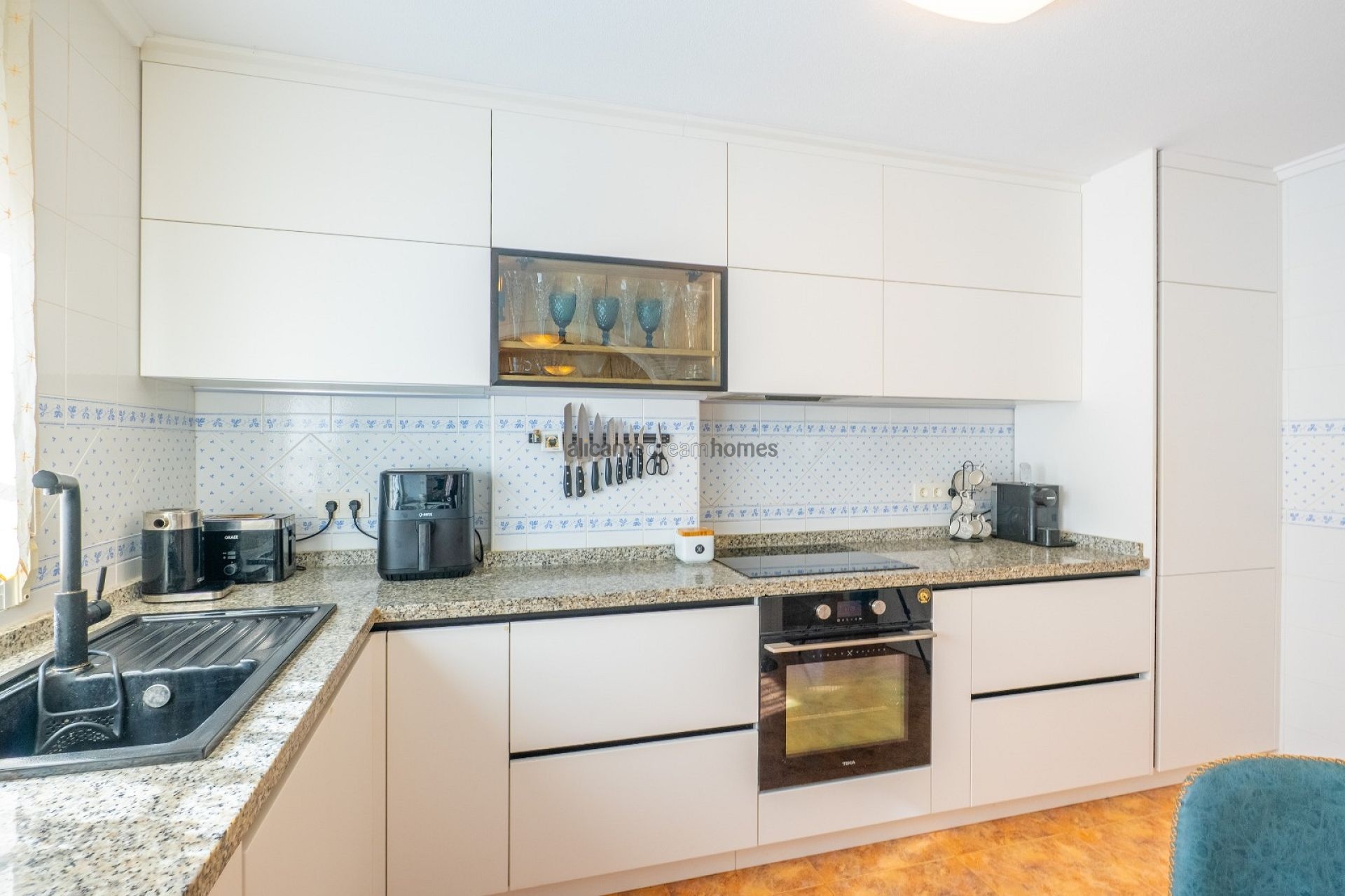 Resale - 2 Bedroom 2 Bathroom Duplex in Orihuela Costa -  - Alicante