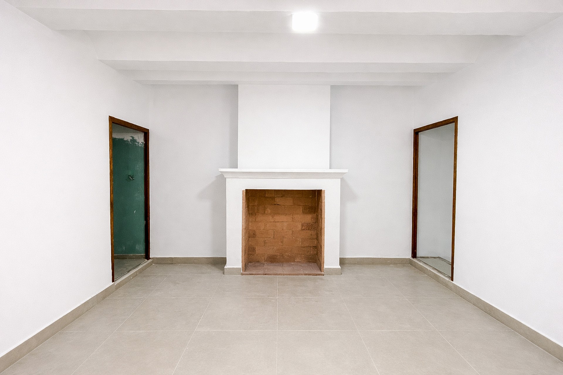 Resale - 3 Bedroom 2 Bathroom Townhouse in Pinoso -  - Alicante