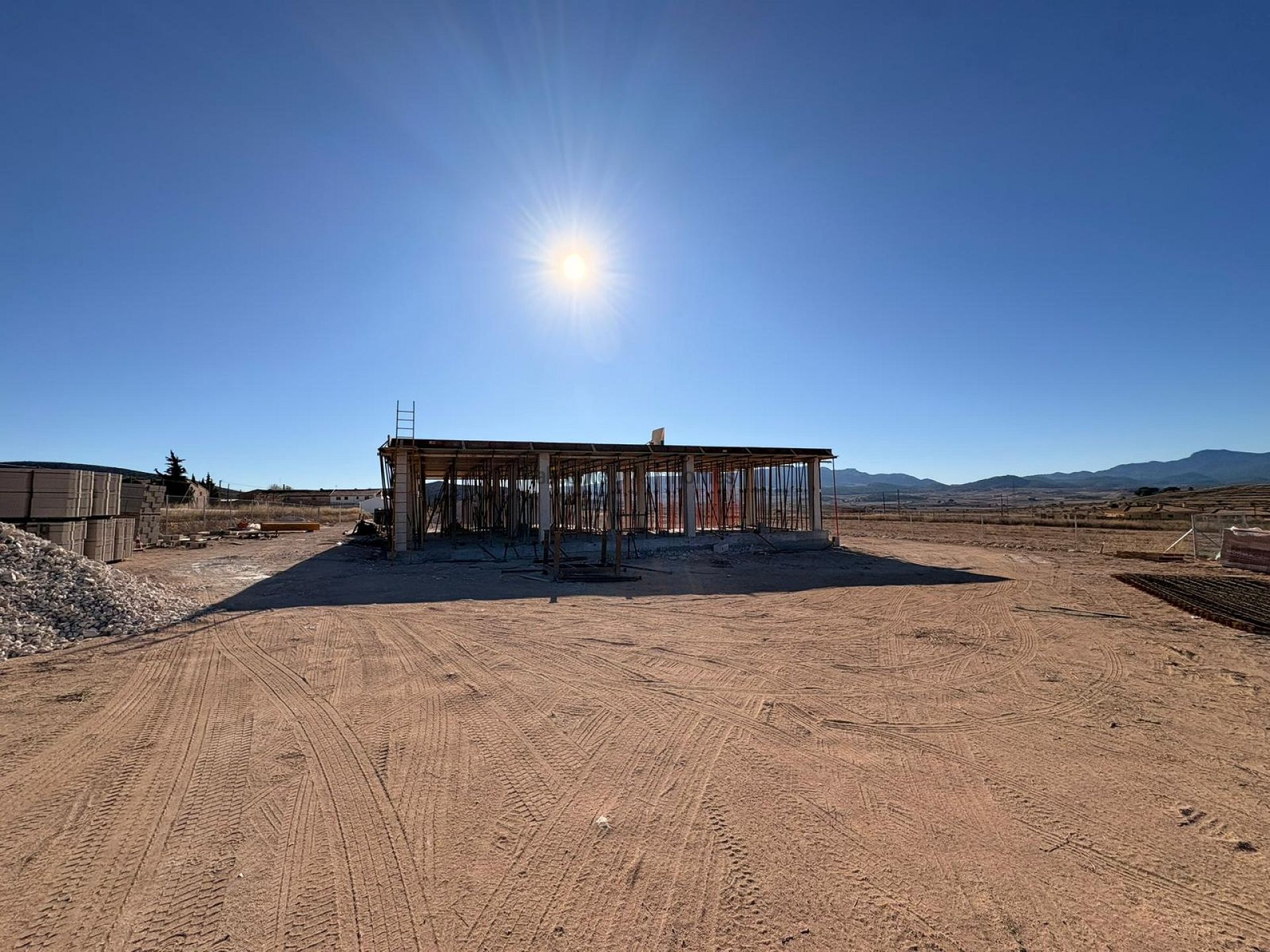 Resale - 3 Bedroom 3 Bathroom Villa in Torre Del Rico -  - Murcia