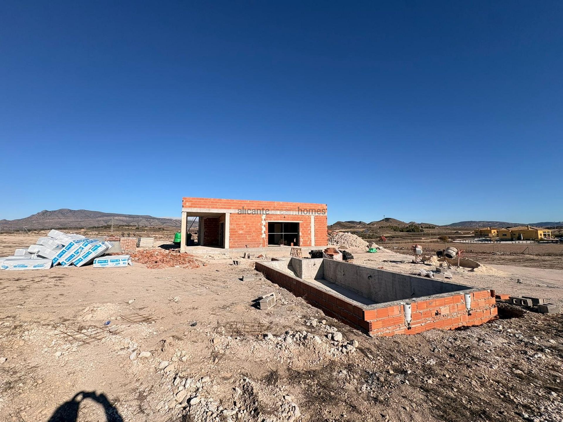 Resale - 3 Bedroom 3 Bathroom Villa in Torre Del Rico -  - Murcia