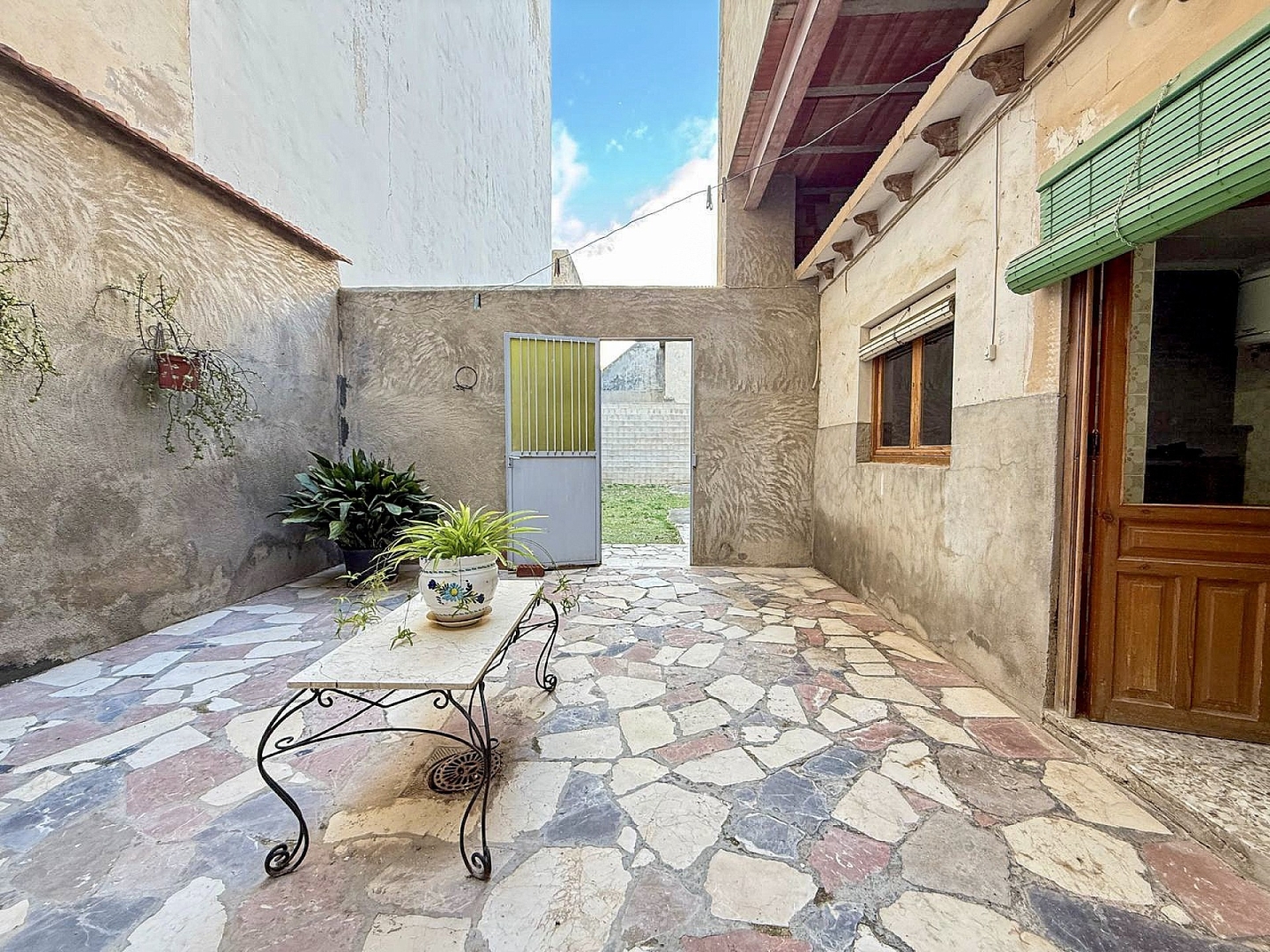 5 Bedroom 1 Bathroom Townhouse in Pinoso