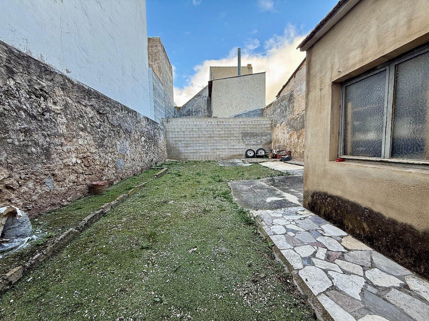5 Bedroom 1 Bathroom Townhouse in Pinoso