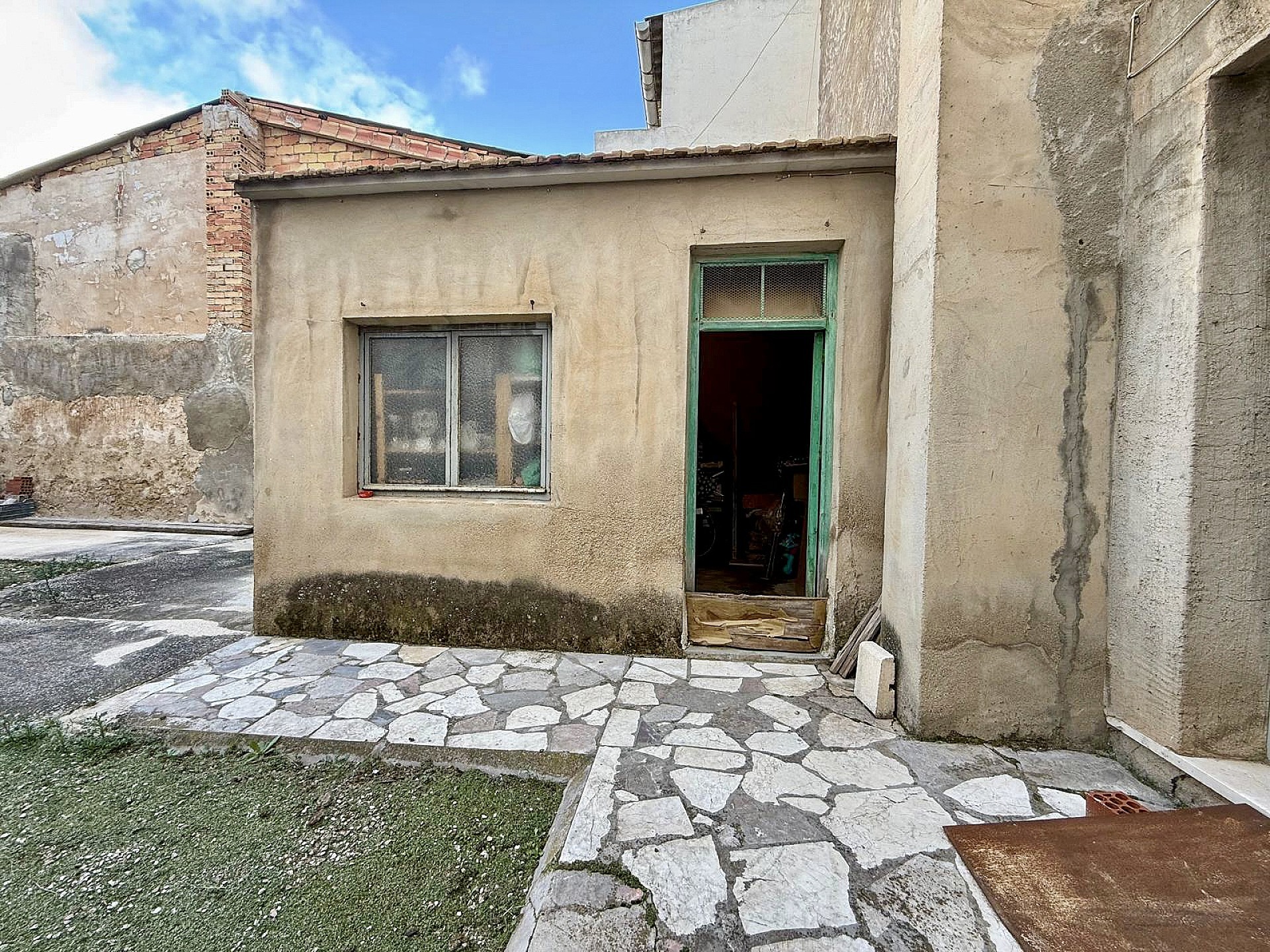 Resale - 5 Bedroom 1 Bathroom Townhouse in Pinoso - , Pinoso, Alicante, Spain - Alicante