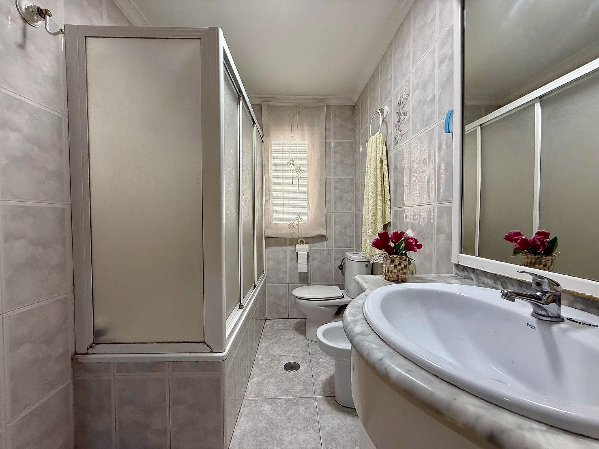 Resale - 5 Bedroom 2 Bathroom Apartment in Pinoso - , Pinoso, Alicante, Spain - Alicante