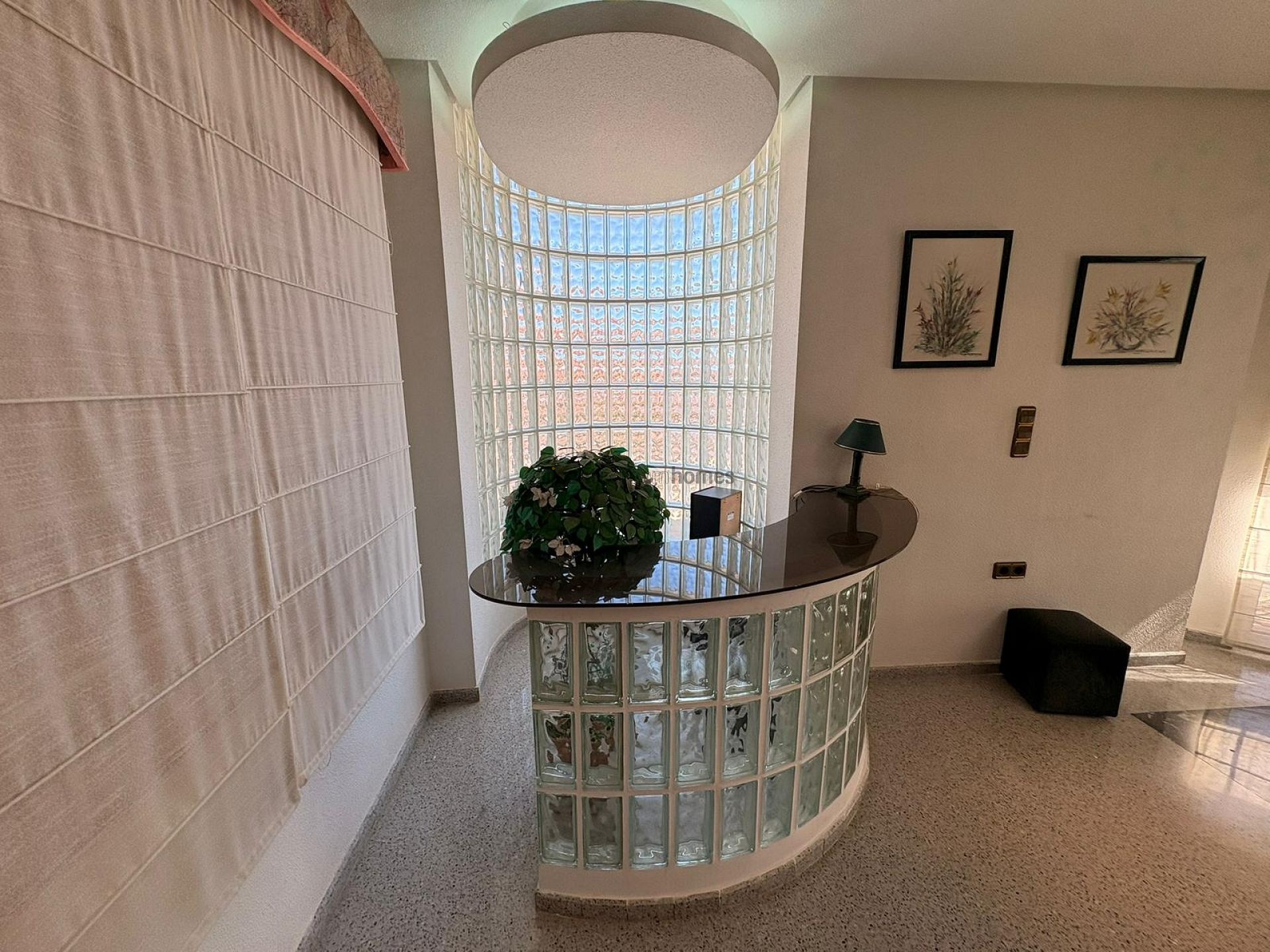 Resale - 6 Bedroom 5 Bathroom Villa in Sax -  - Alicante