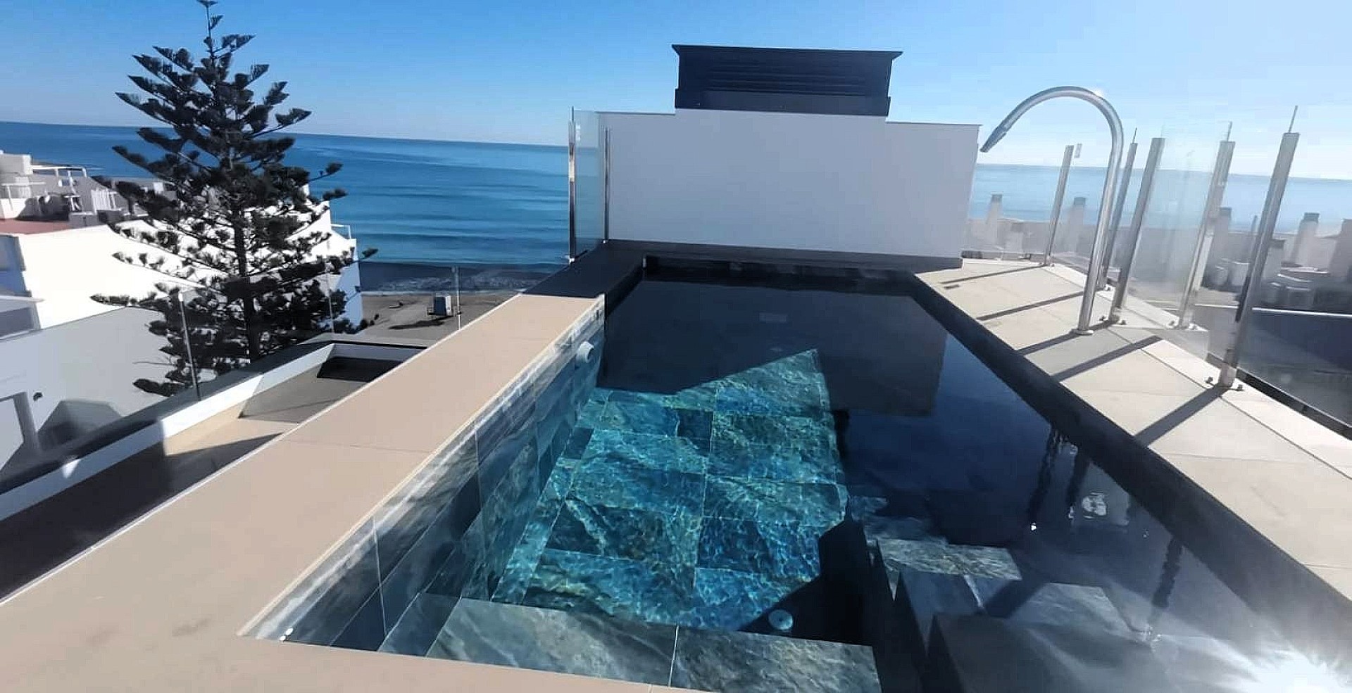 Resale - 2 Bedroom 1 Bathroom Apartment in Torrevieja -  - Alicante