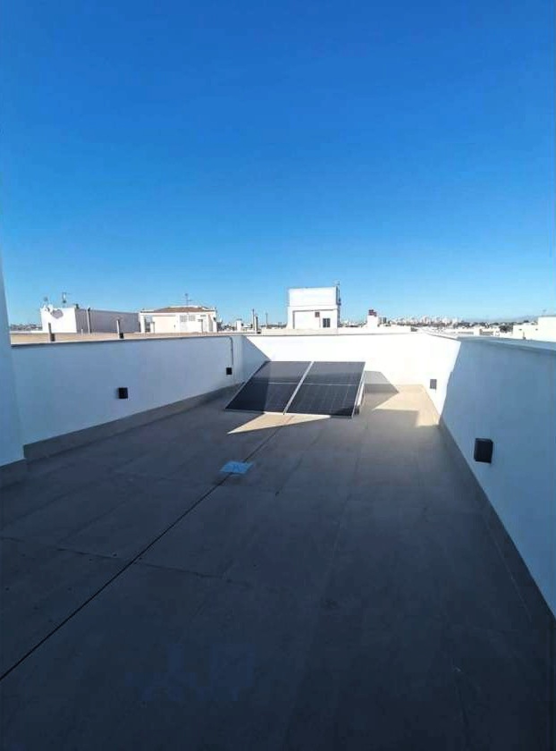 Resale - 2 Bedroom 1 Bathroom Apartment in Torrevieja -  - Alicante