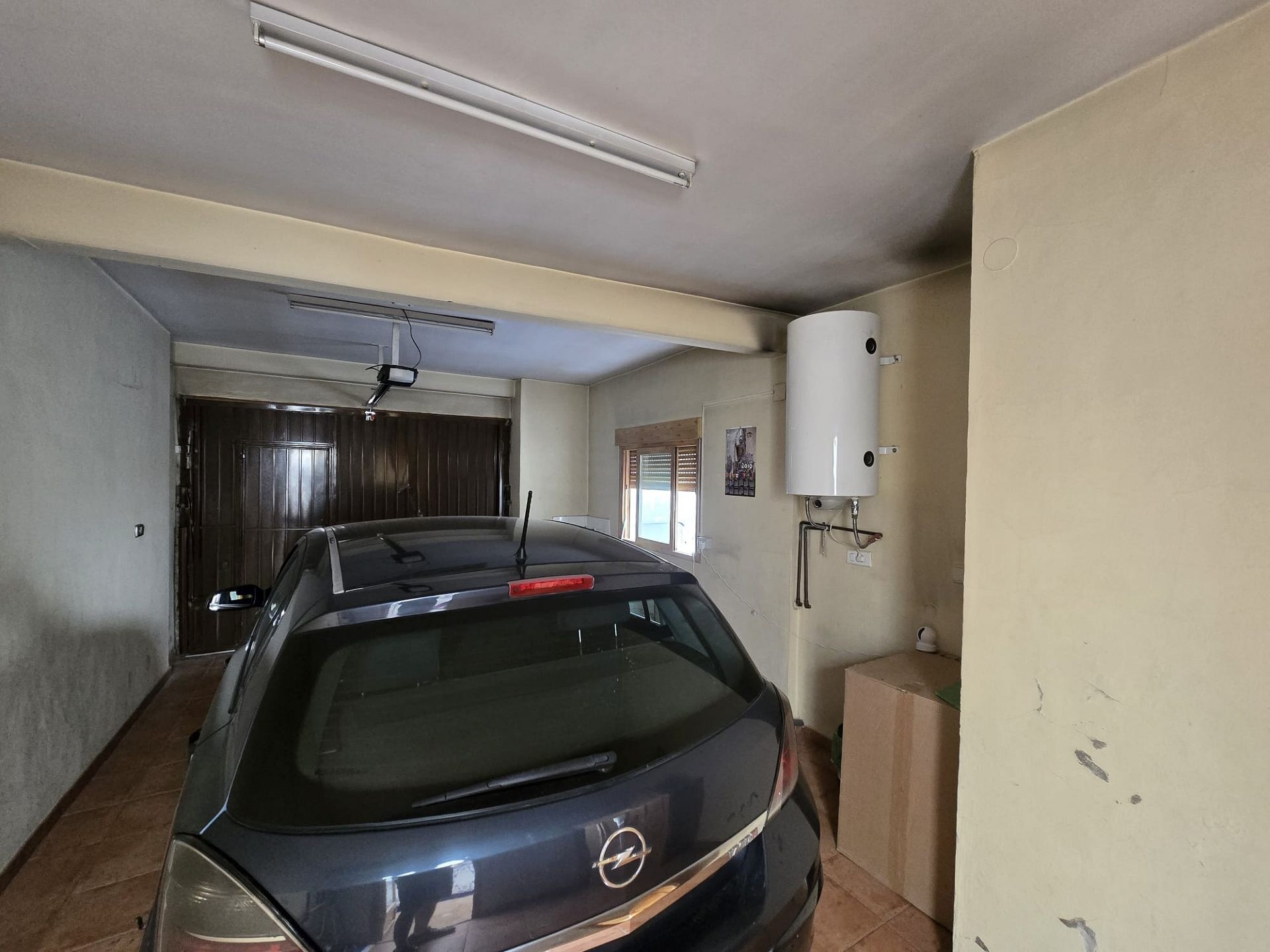 Resale - 5 Bedroom 2 Bathroom Townhouse in Sax -  - Alicante
