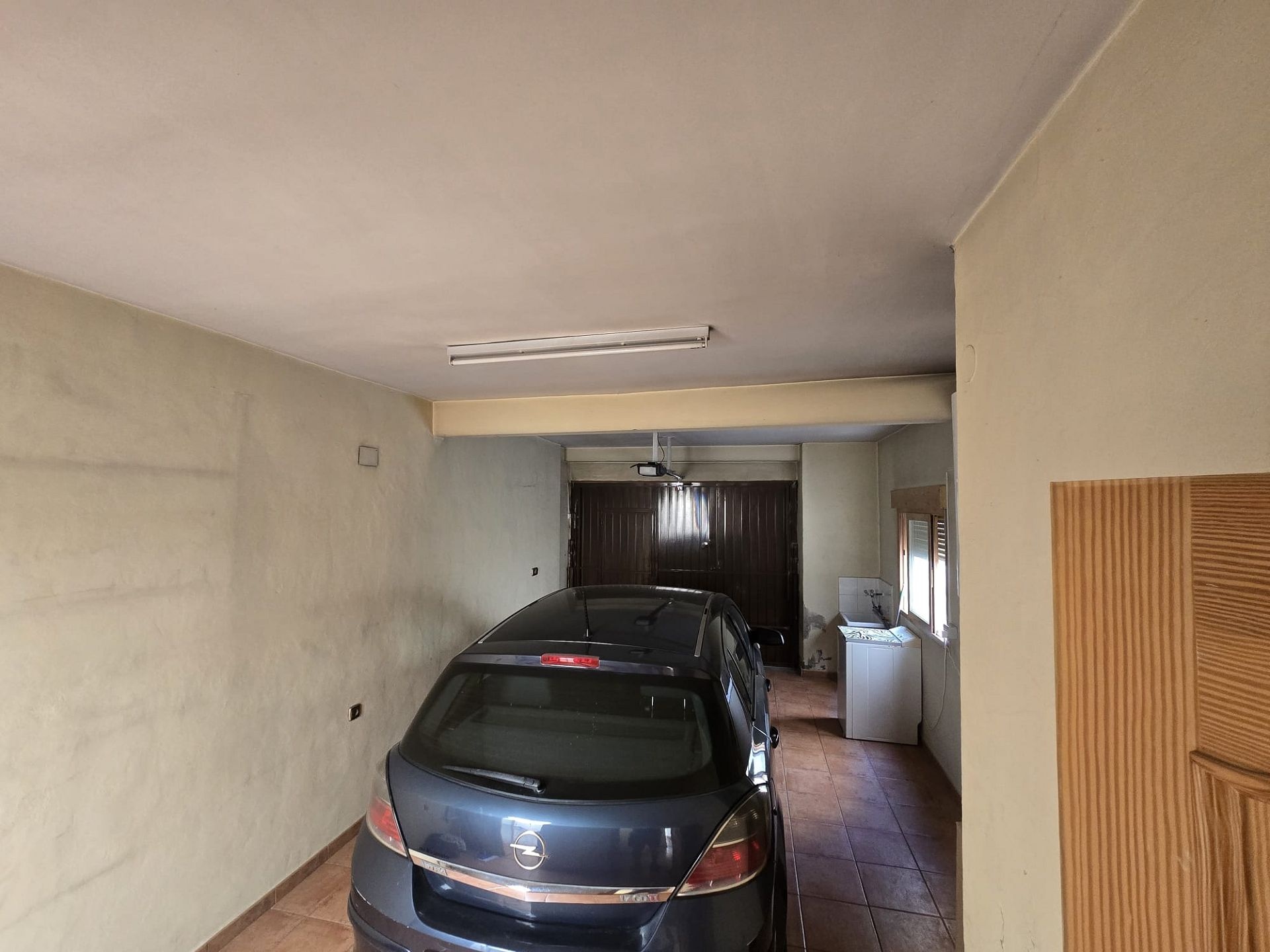 Resale - 5 Bedroom 2 Bathroom Townhouse in Sax -  - Alicante