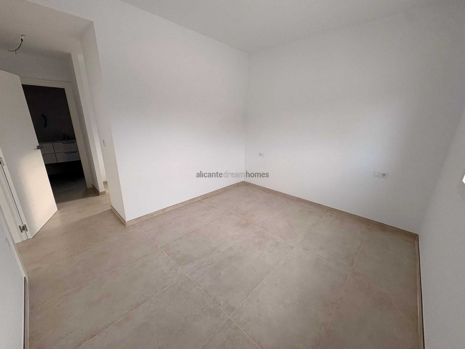 Resale - 3 Bedroom 2 Bathroom Villa in Pinoso -  - Alicante