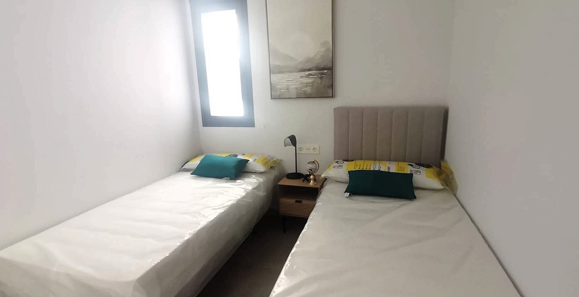 Resale - 2 Bedroom 2 Bathroom Apartment in Torrevieja -  - Alicante